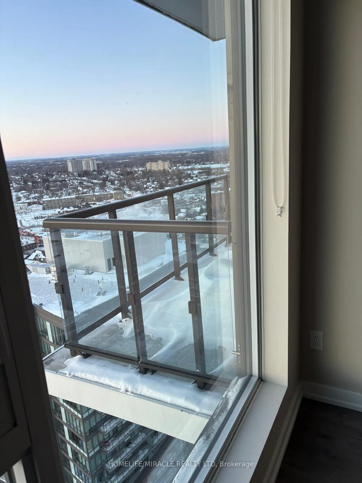 Photo 14 of Unit 2401, 55 Duke Street W, Kitchener — HOMEH