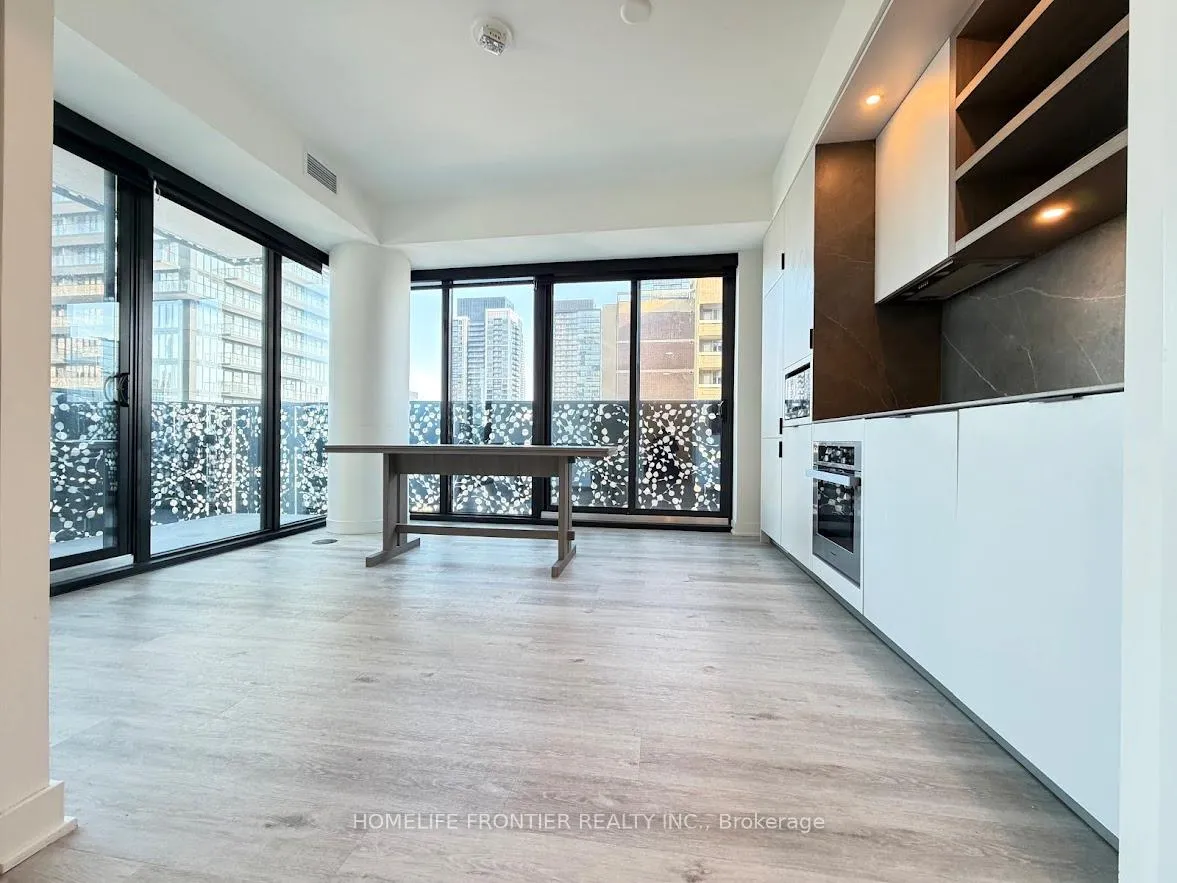 Photo 7 of Unit 1912, 55 Charles Street E, Toronto, Church-Yonge Corridor — HOMEH