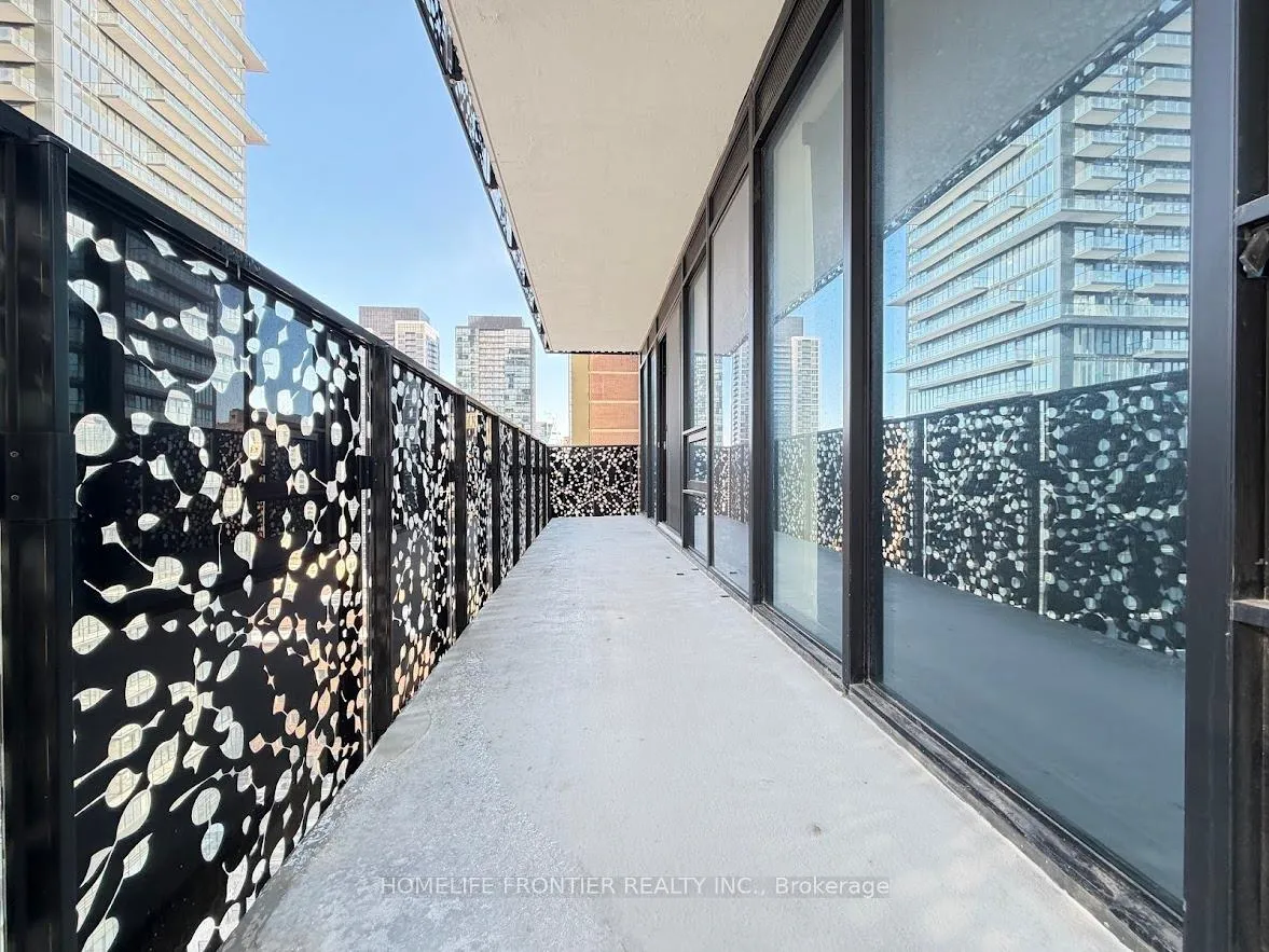 Photo 21 of Unit 1912, 55 Charles Street E, Toronto, Church-Yonge Corridor — HOMEH