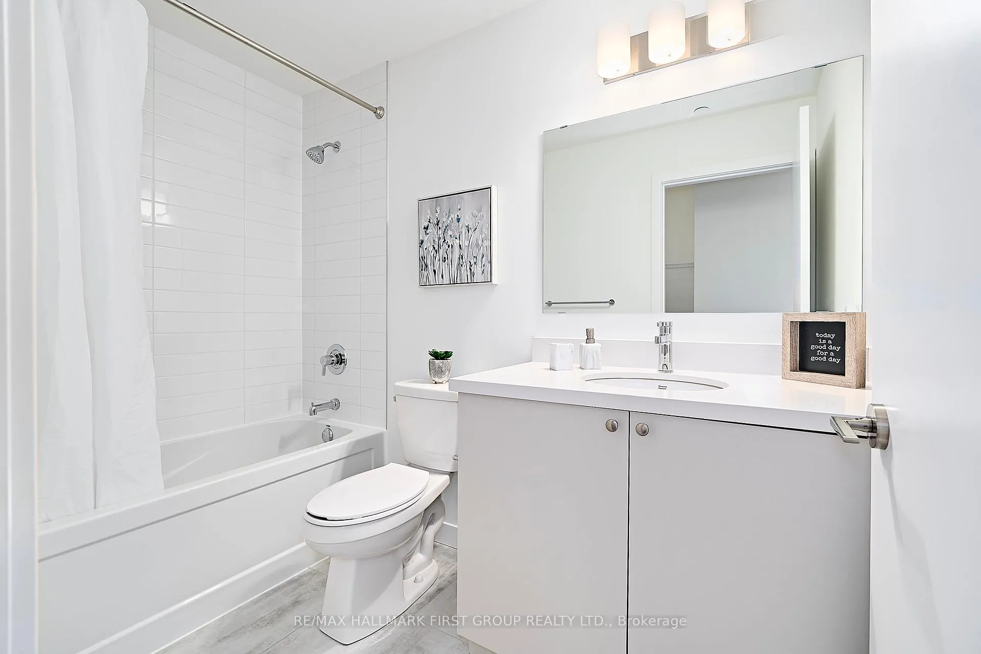Photo 14 of Unit 320, 51 Clarington Avenue, Clarington, Bowmanville — HOMEH