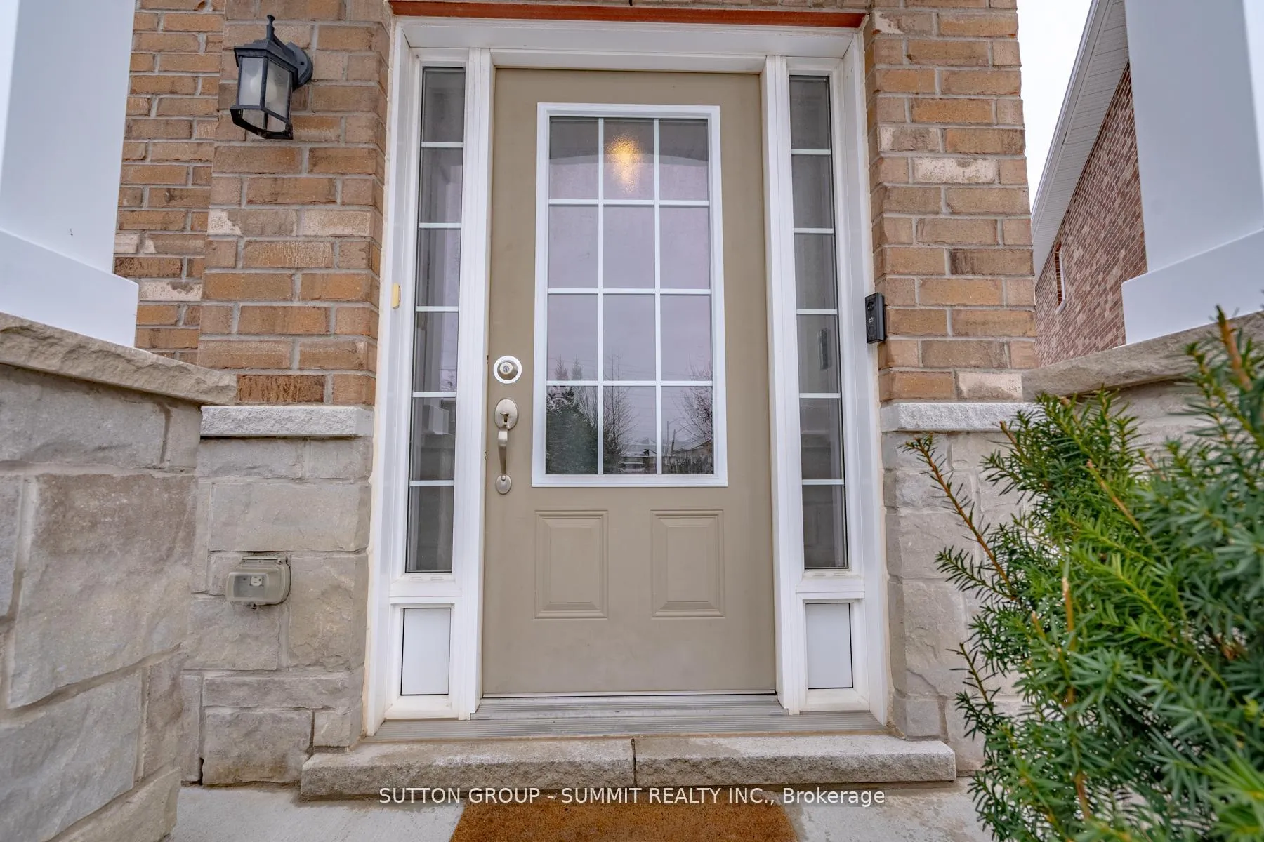 Photo 4 of Unit 23, 90 Raymond Road, Hamilton, Meadowlands — HOMEH