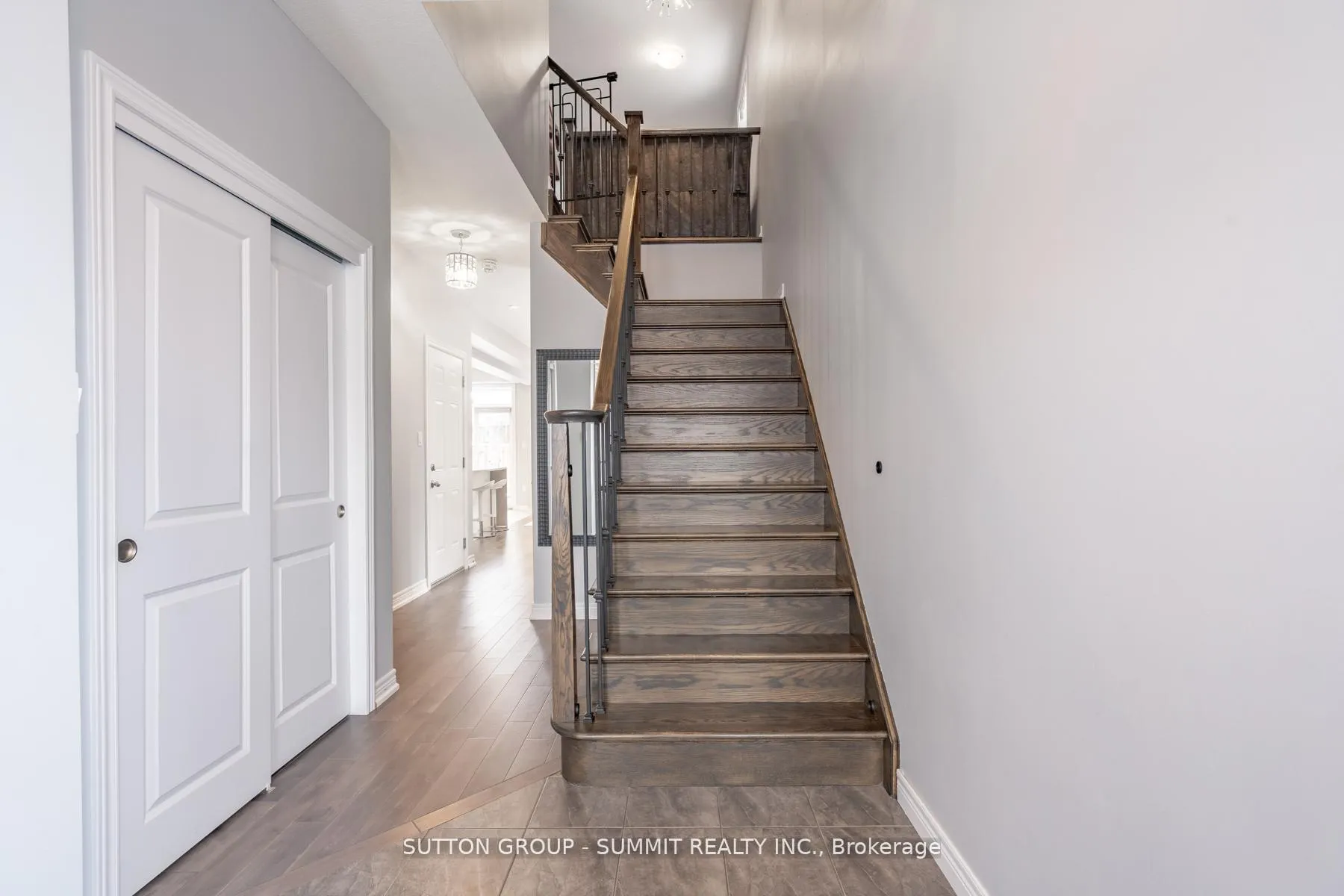 Photo 6 of Unit 23, 90 Raymond Road, Hamilton, Meadowlands — HOMEH