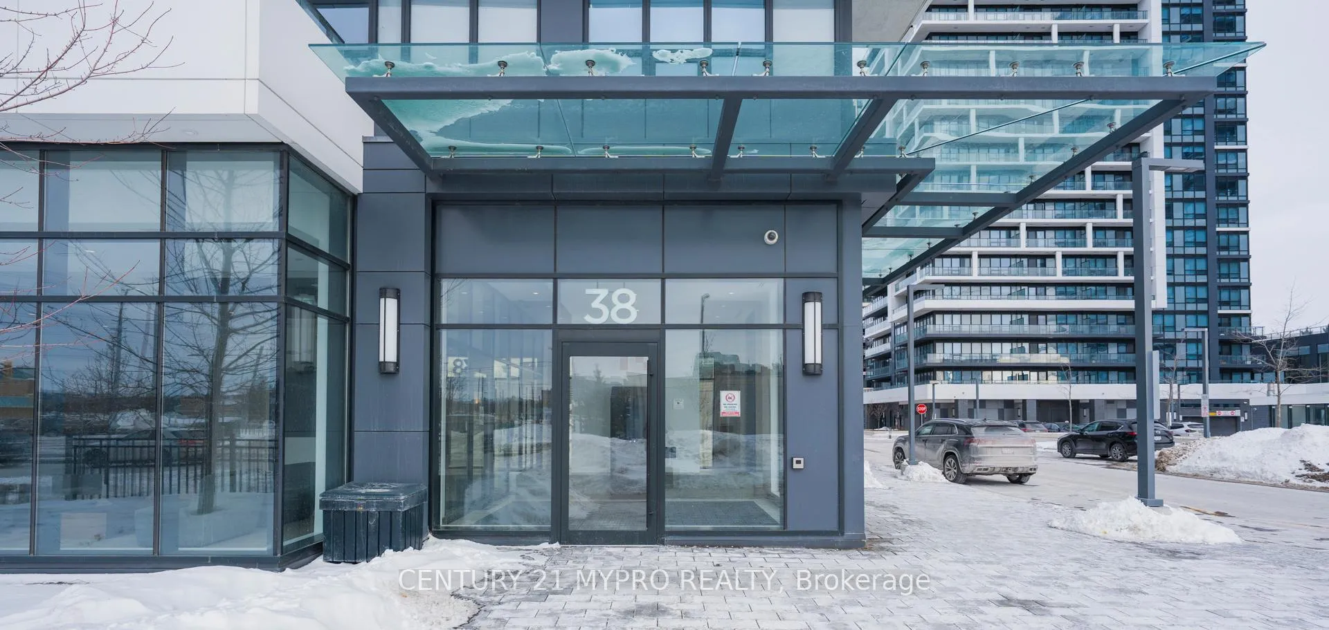 Photo 3 of Unit 307, 38 Water Walk Drive, Markham, Unionville — HOMEH