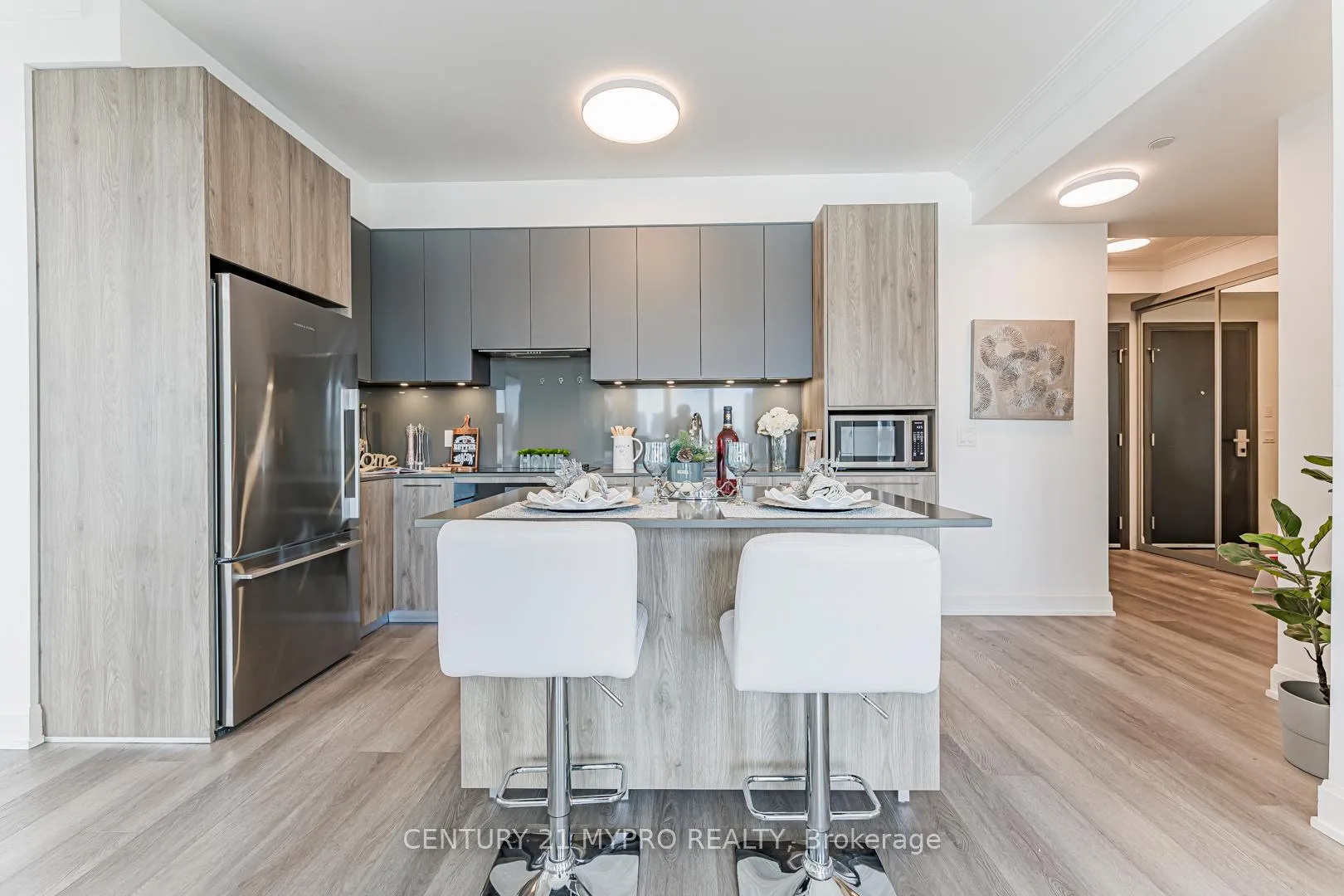 Photo 10 of Unit 307, 38 Water Walk Drive, Markham, Unionville — HOMEH