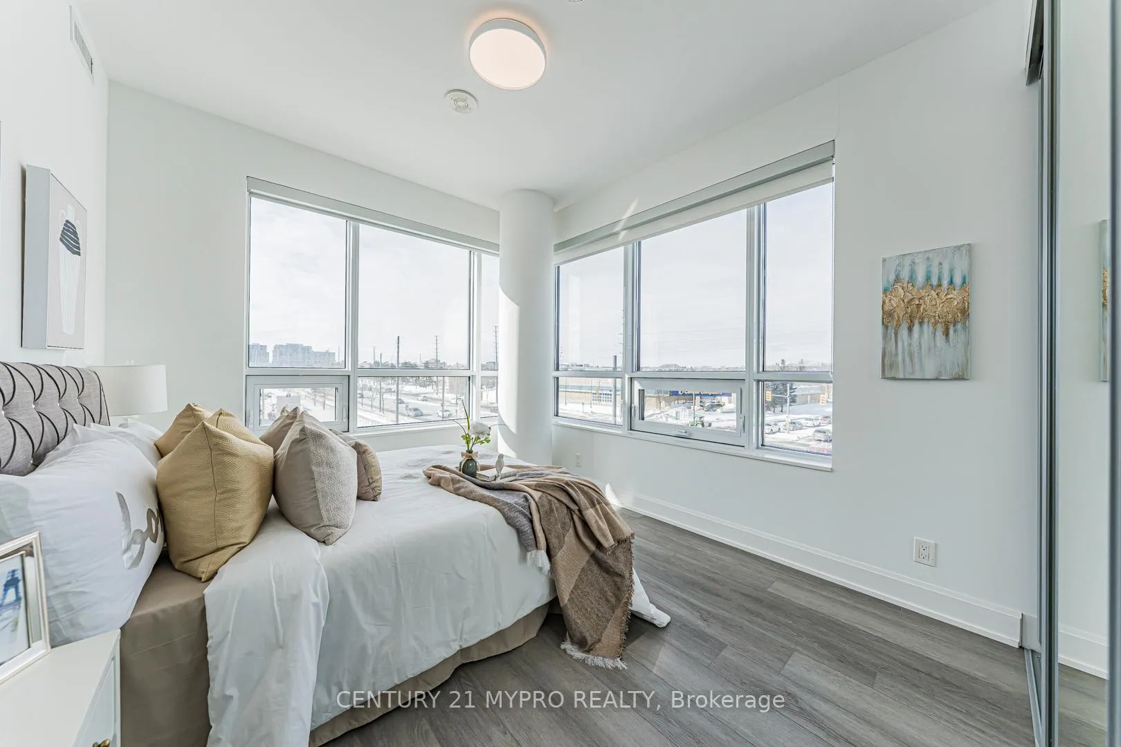 Photo 26 of Unit 307, 38 Water Walk Drive, Markham, Unionville — HOMEH