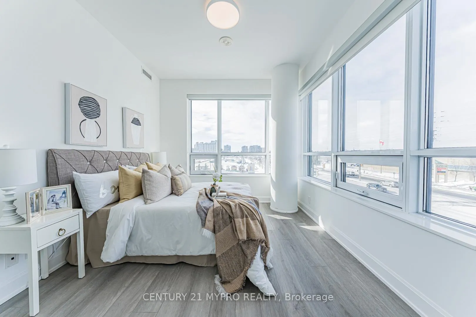 Photo 27 of Unit 307, 38 Water Walk Drive, Markham, Unionville — HOMEH
