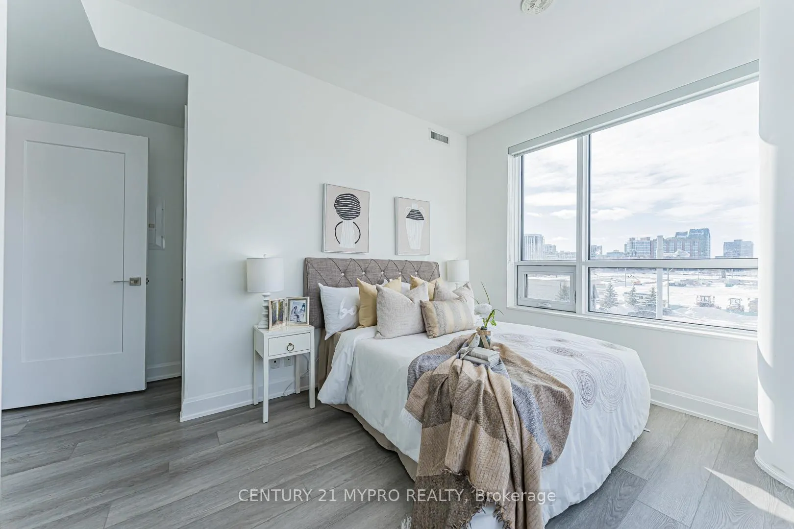 Photo 28 of Unit 307, 38 Water Walk Drive, Markham, Unionville — HOMEH