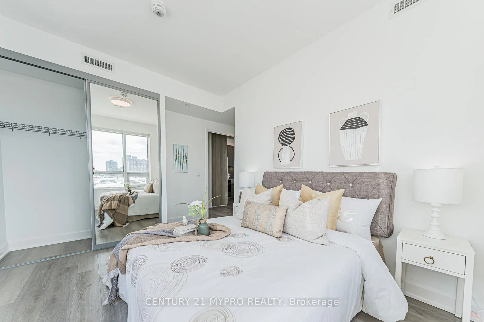 Photo 29 of Unit 307, 38 Water Walk Drive, Markham, Unionville — HOMEH