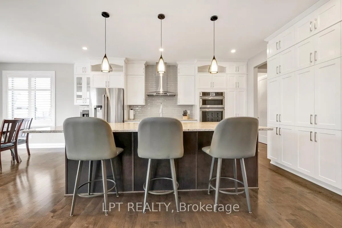Photo 14 of 122 Spindrift Circle, Ottawa, Mahogany Community — HOMEH