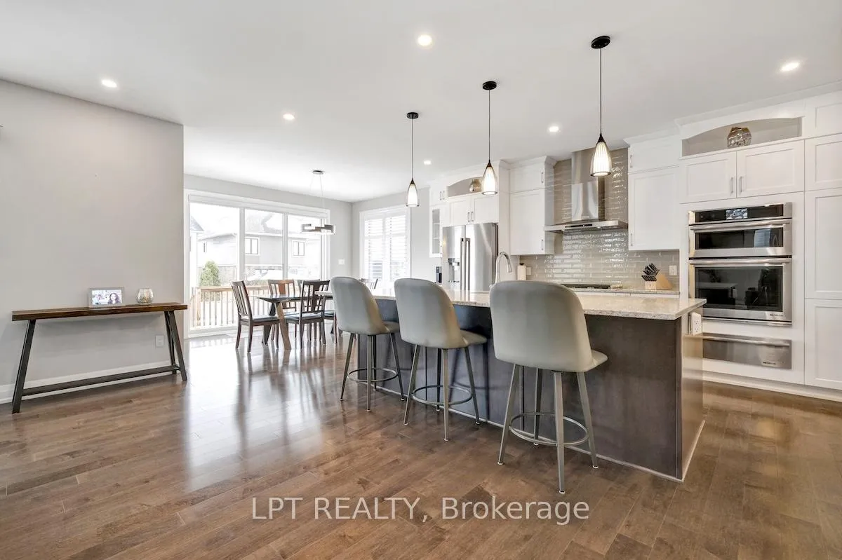Photo 15 of 122 Spindrift Circle, Ottawa, Mahogany Community — HOMEH