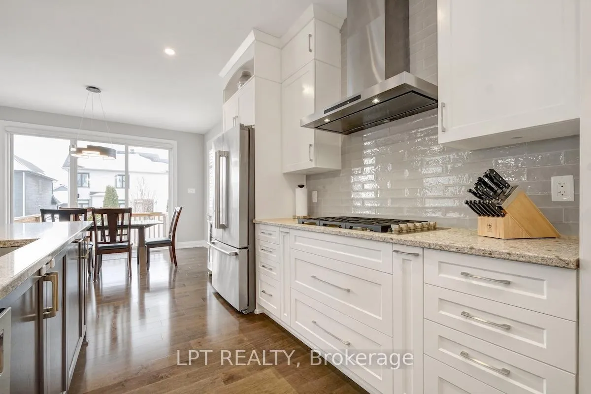 Photo 21 of 122 Spindrift Circle, Ottawa, Mahogany Community — HOMEH