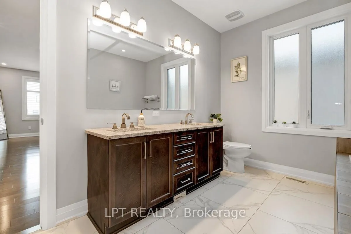 Photo 29 of 122 Spindrift Circle, Ottawa, Mahogany Community — HOMEH