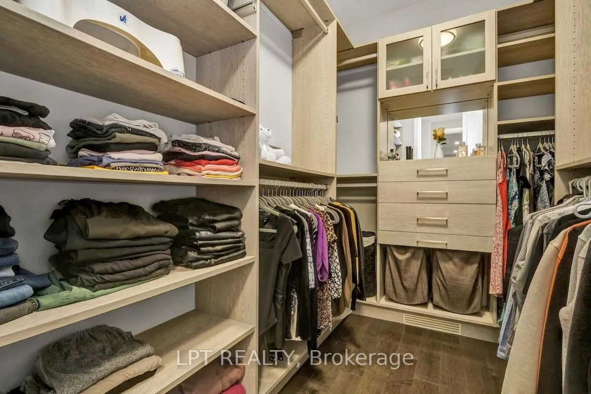 Photo 30 of 122 Spindrift Circle, Ottawa, Mahogany Community — HOMEH