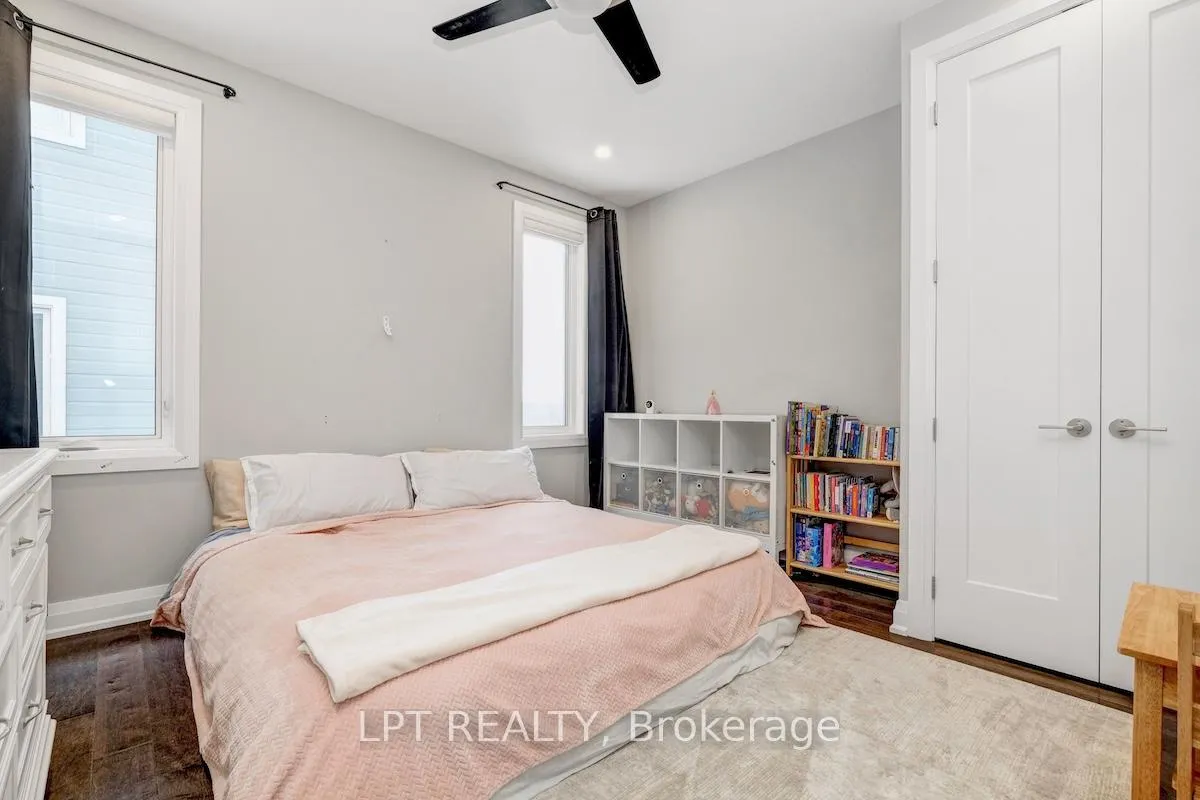 Photo 34 of 122 Spindrift Circle, Ottawa, Mahogany Community — HOMEH