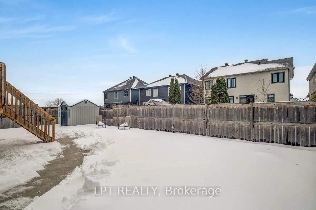 Photo 45 of 122 Spindrift Circle, Ottawa, Mahogany Community — HOMEH