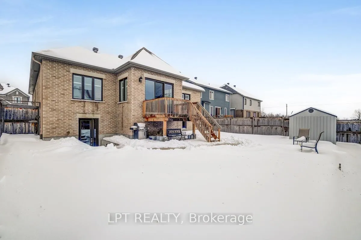 Photo 46 of 122 Spindrift Circle, Ottawa, Mahogany Community — HOMEH