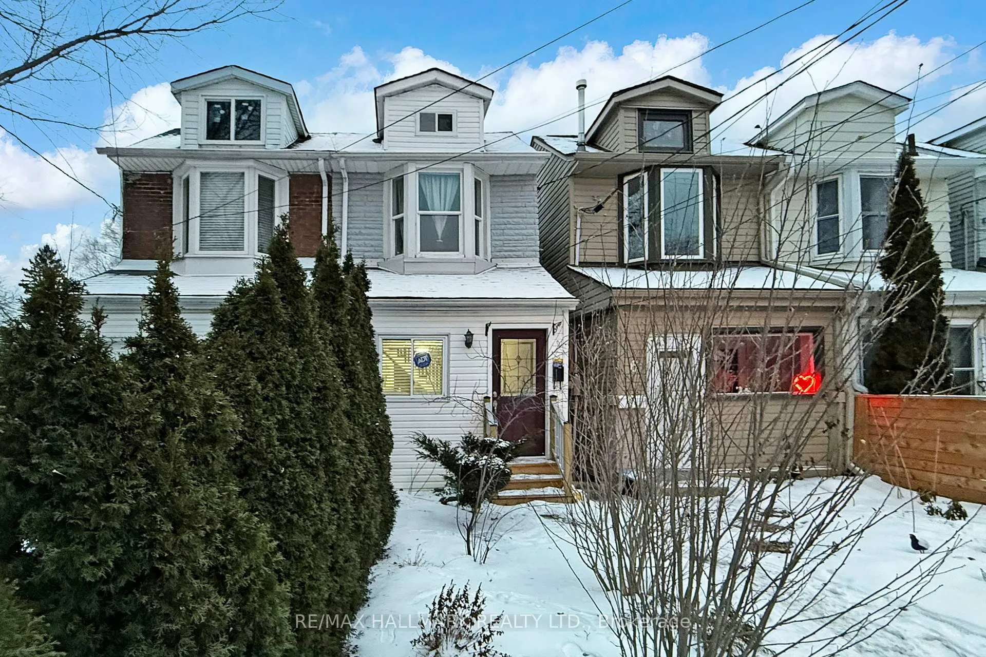 Photo 1 of 4 King Edward Avenue, Toronto, Woodbine-Lumsden — HOMEH