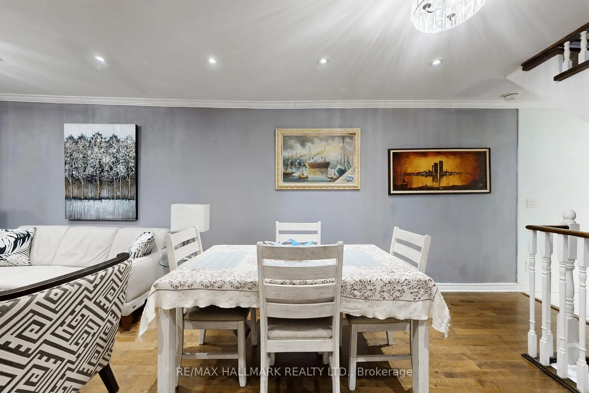 Photo 8 of 4 King Edward Avenue, Toronto, Woodbine-Lumsden — HOMEH
