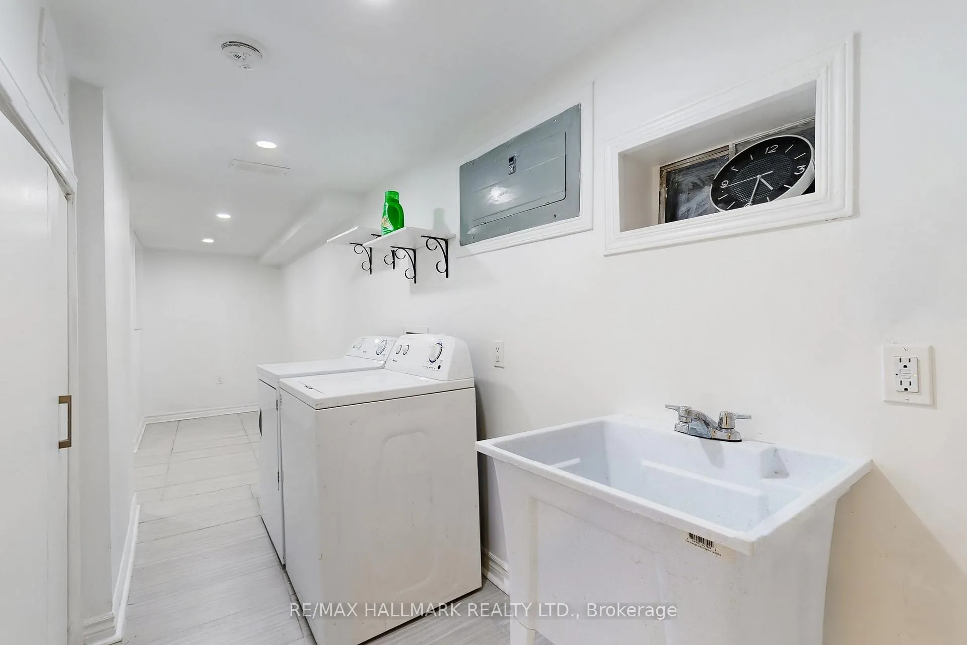 Photo 30 of 4 King Edward Avenue, Toronto, Woodbine-Lumsden — HOMEH