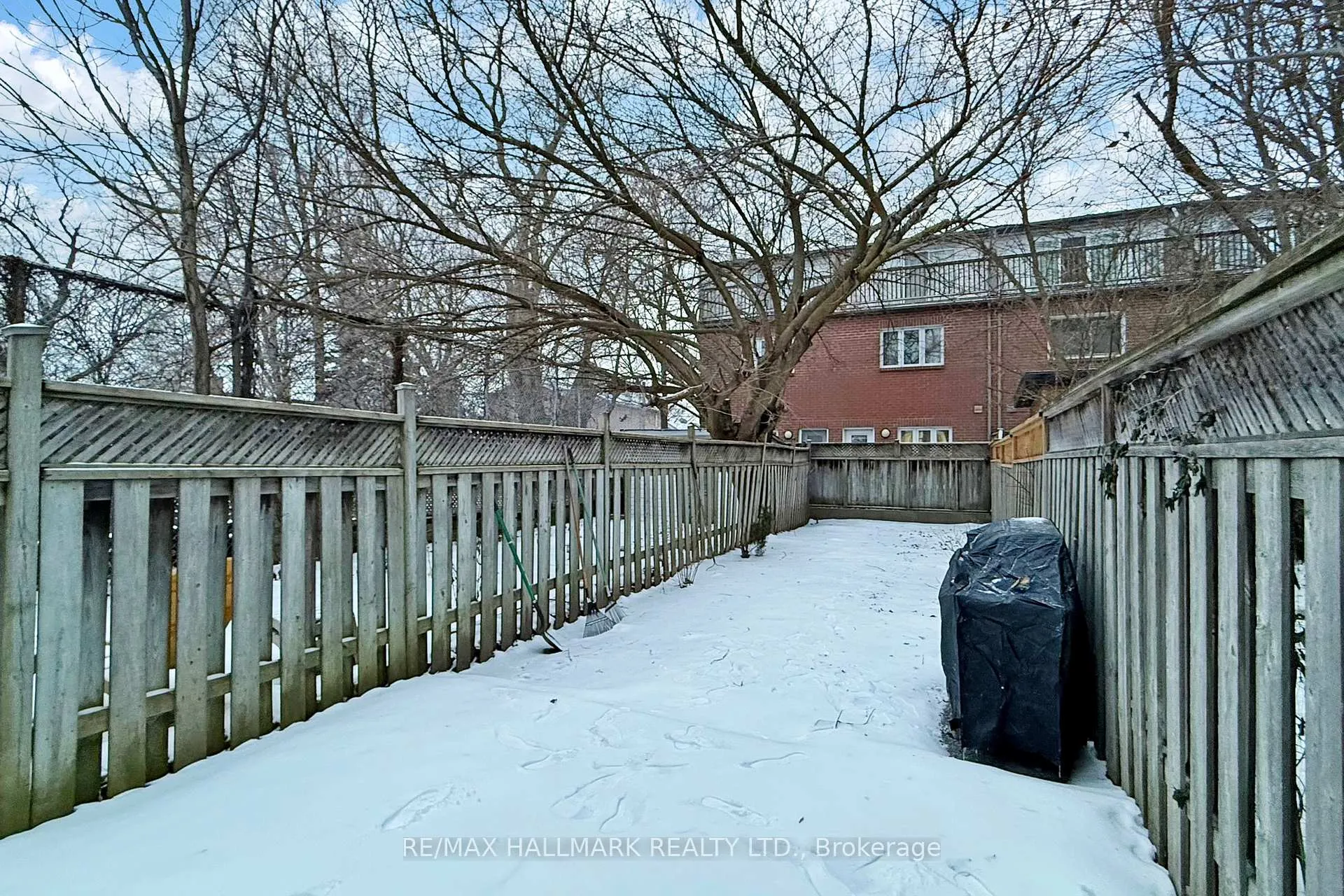 Photo 36 of 4 King Edward Avenue, Toronto, Woodbine-Lumsden — HOMEH