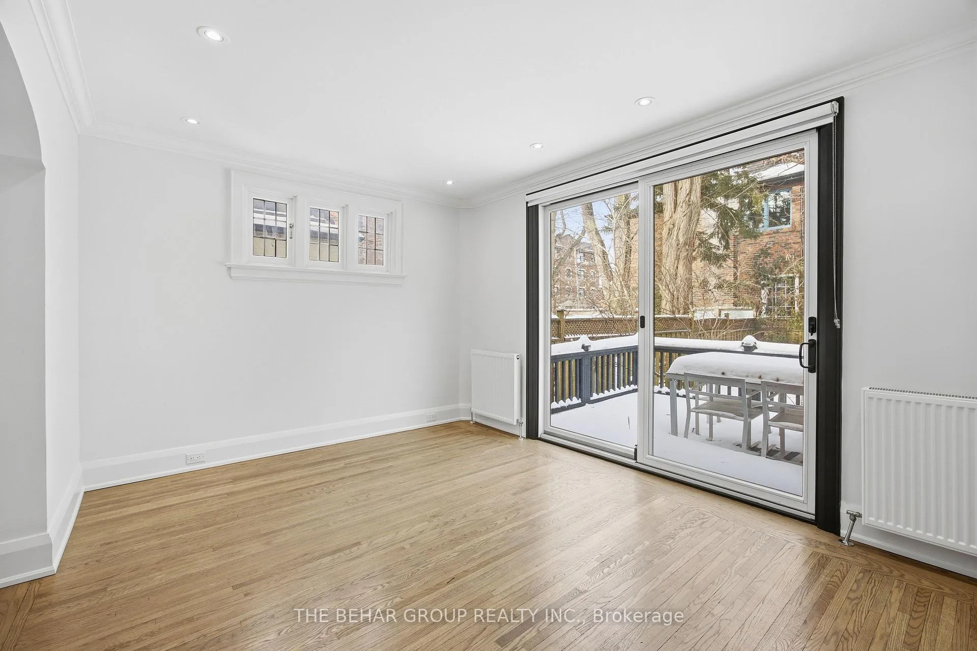 Photo 5 of 241 Lonsmount Drive, Toronto, Forest Hill South — HOMEH
