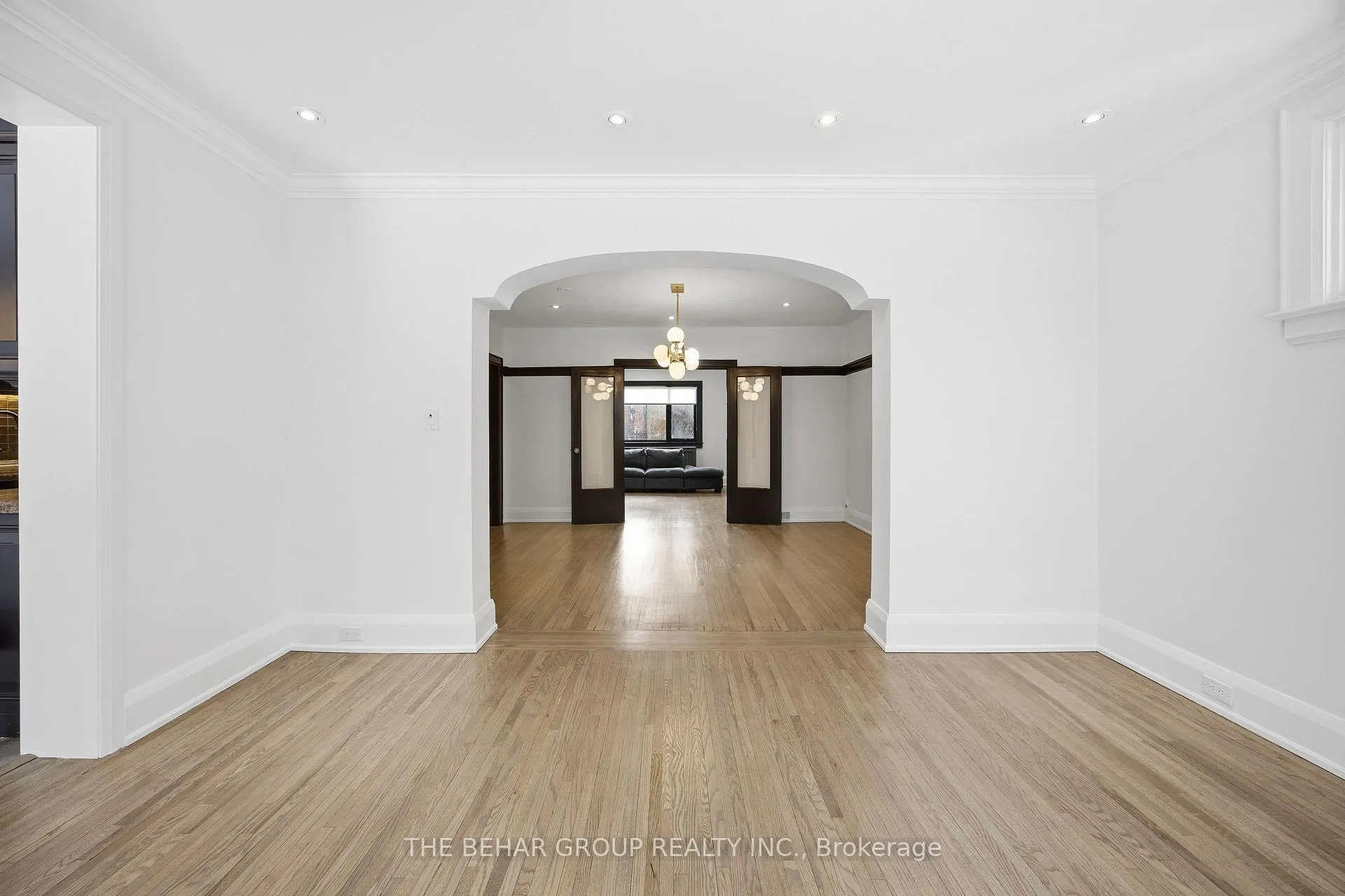 Photo 16 of 241 Lonsmount Drive, Toronto, Forest Hill South — HOMEH