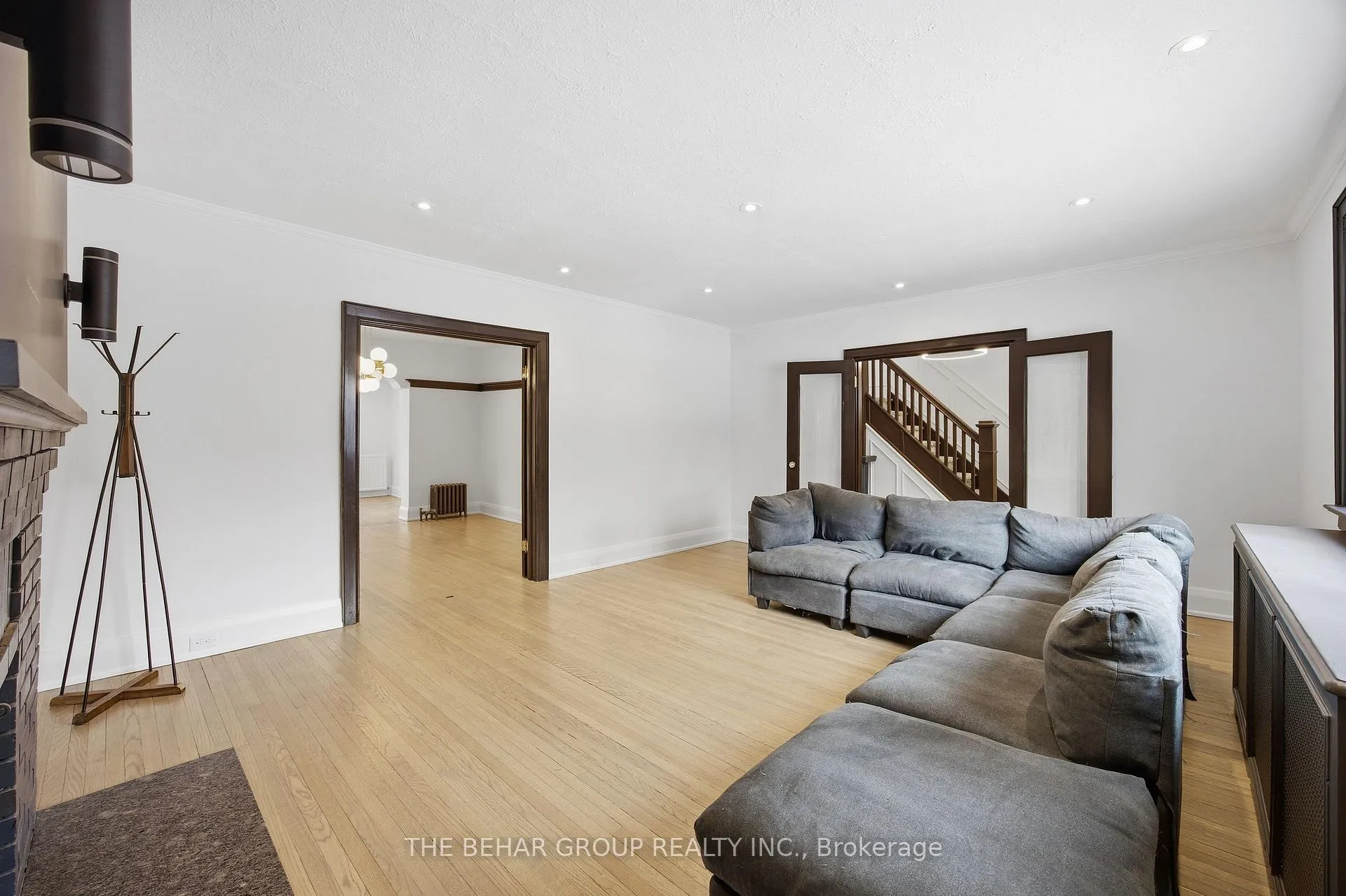 Photo 20 of 241 Lonsmount Drive, Toronto, Forest Hill South — HOMEH