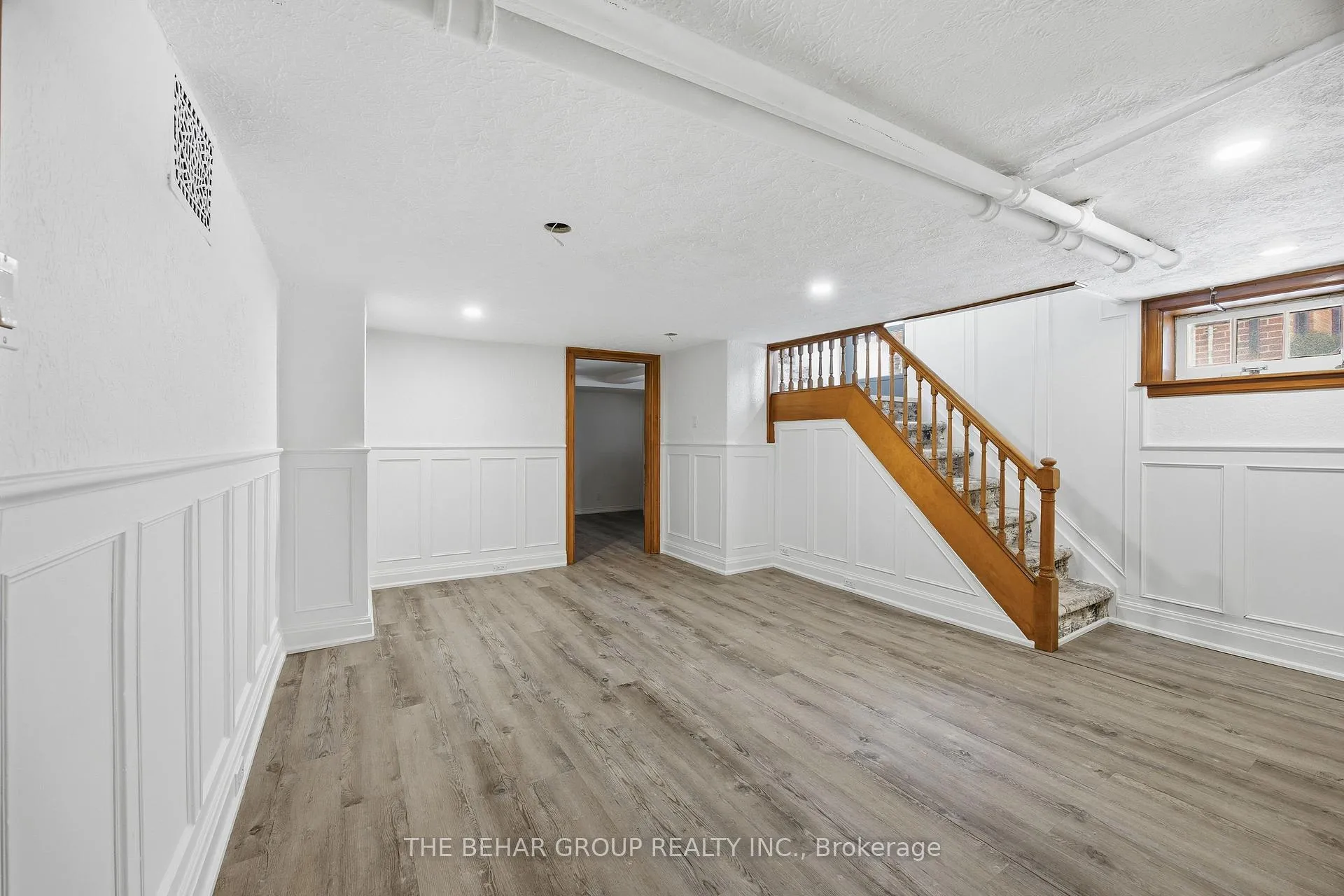 Photo 39 of 241 Lonsmount Drive, Toronto, Forest Hill South — HOMEH