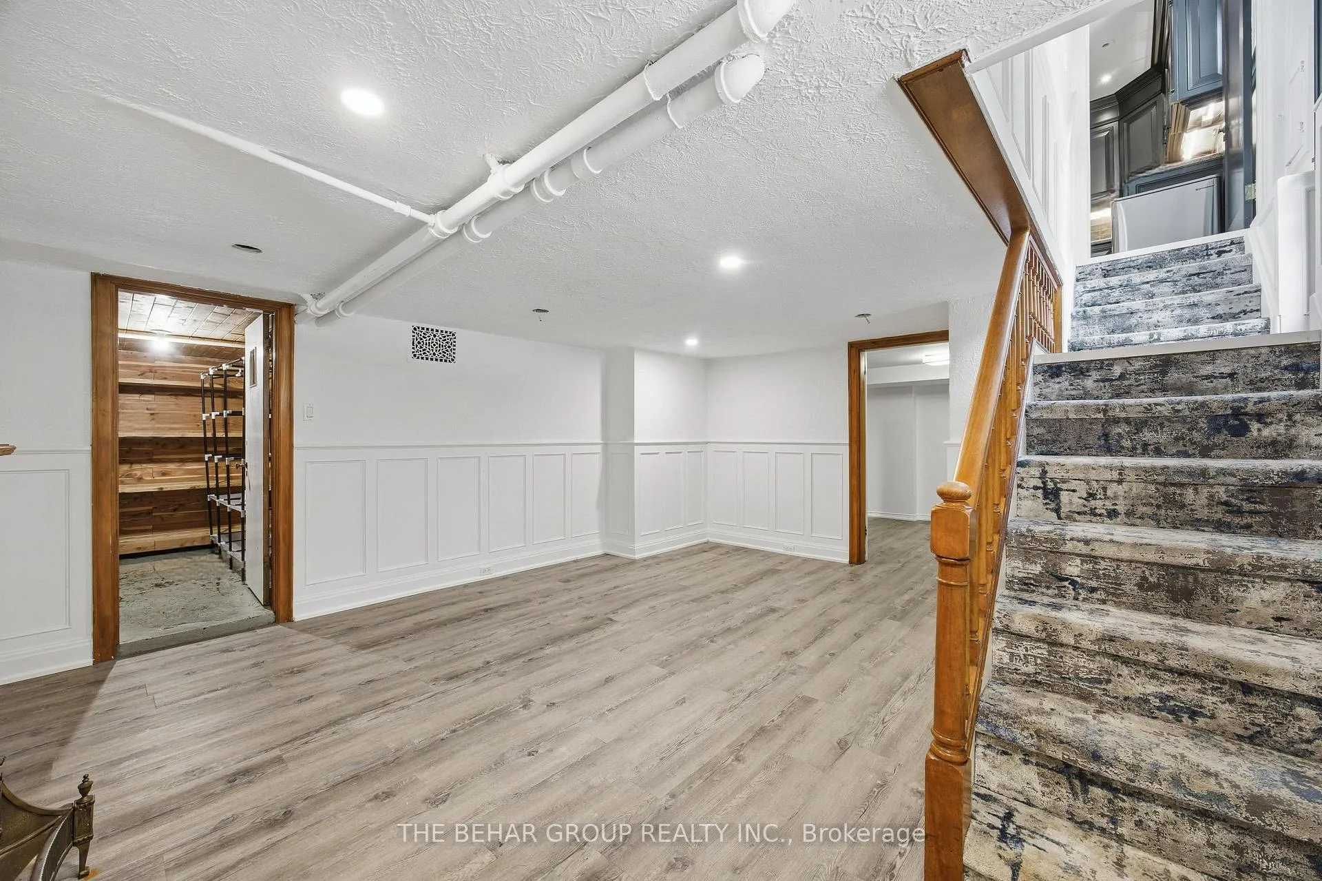 Photo 41 of 241 Lonsmount Drive, Toronto, Forest Hill South — HOMEH