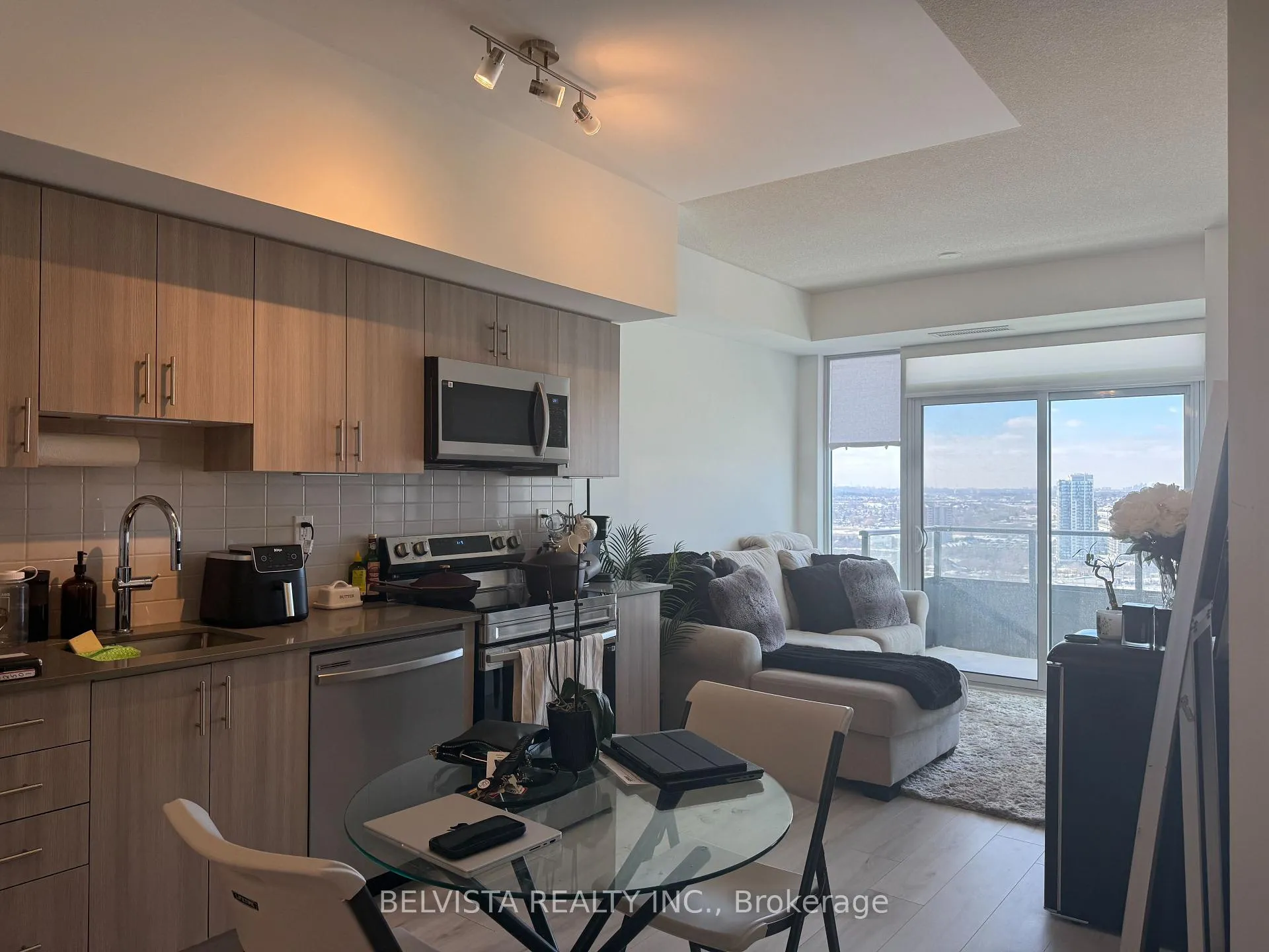 Photo 5 of Unit 2501, 1435 Celebration Drive, Pickering, Bay Ridges — HOMEH