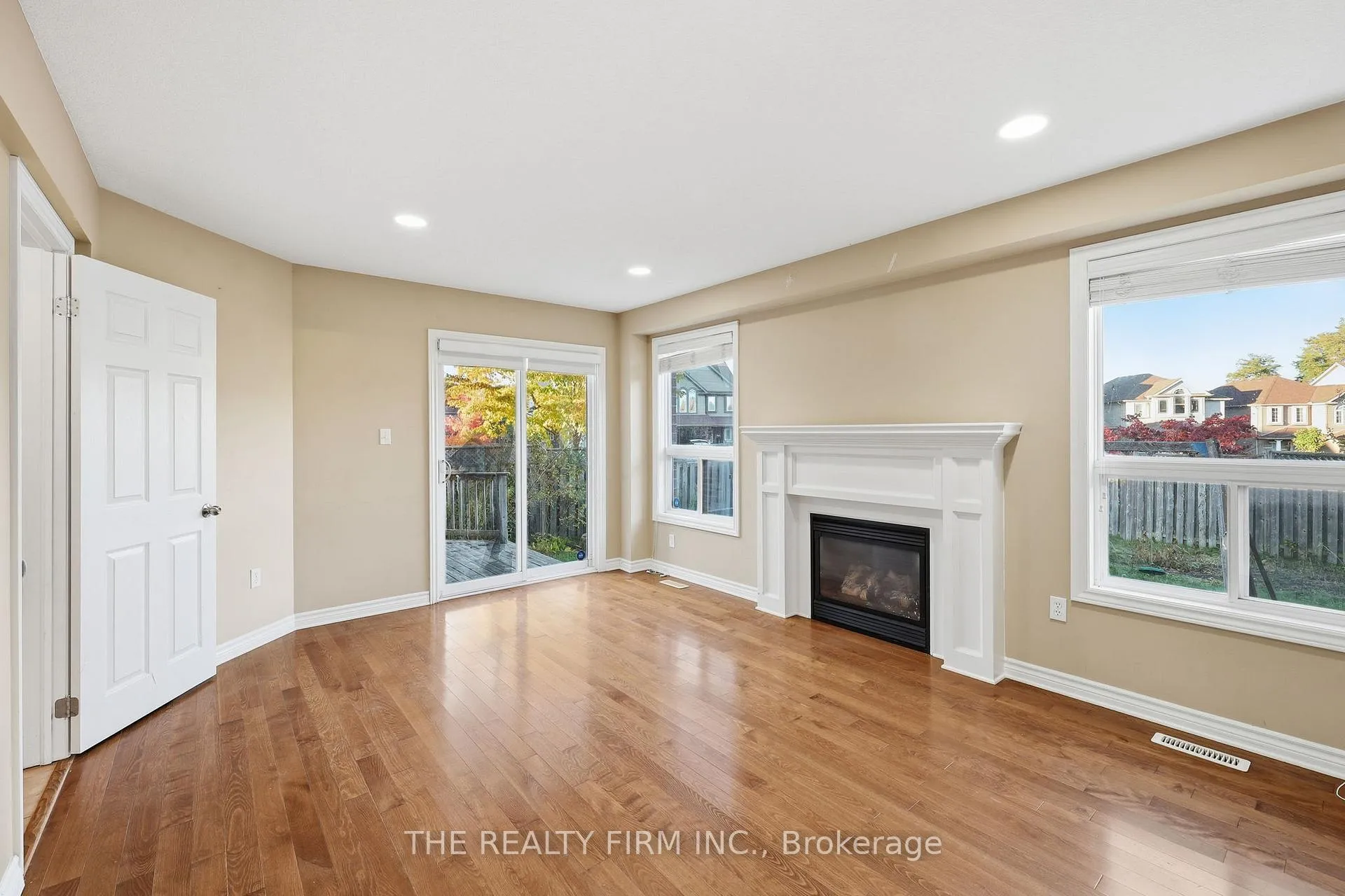Photo 16 of 1012 Oakcrossing Road, London, North M — HOMEH
