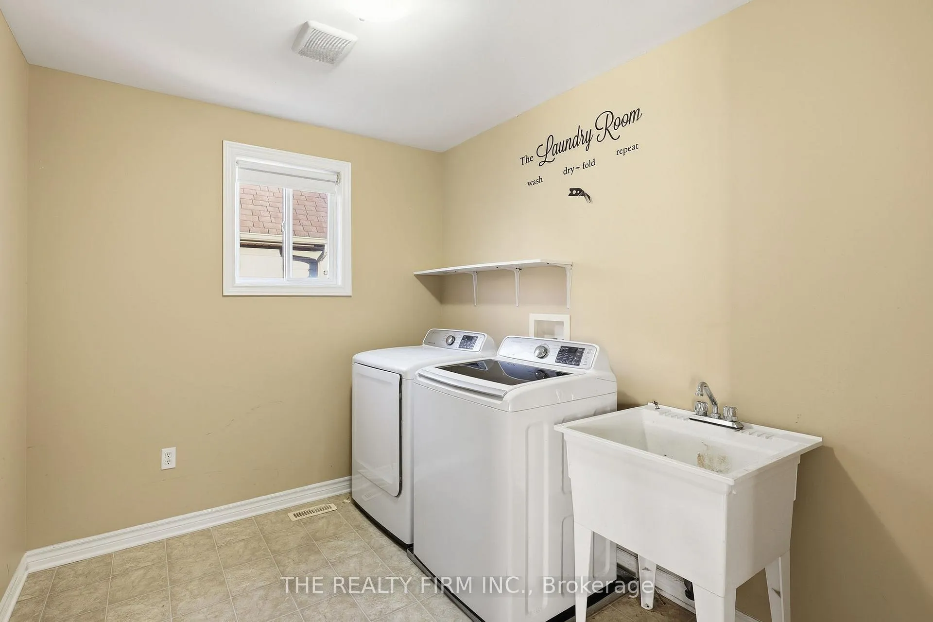 Photo 20 of 1012 Oakcrossing Road, London, North M — HOMEH