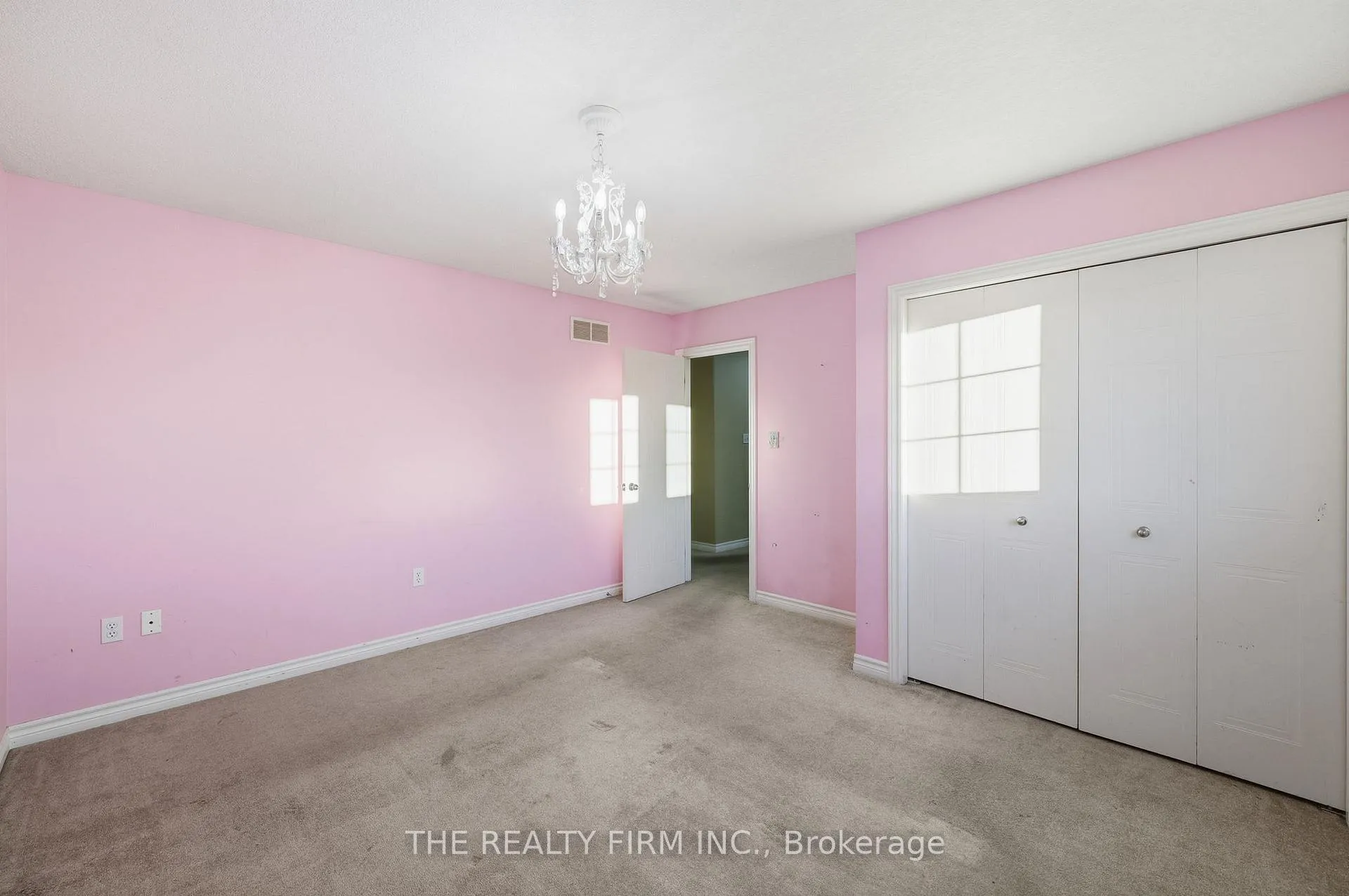 Photo 24 of 1012 Oakcrossing Road, London, North M — HOMEH