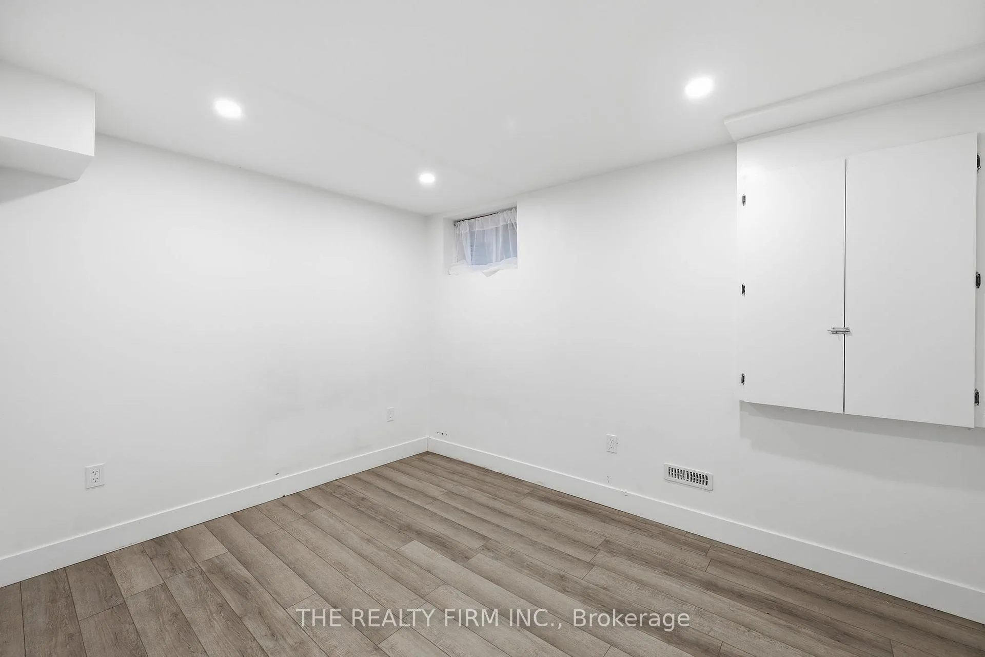 Photo 38 of 1012 Oakcrossing Road, London, North M — HOMEH