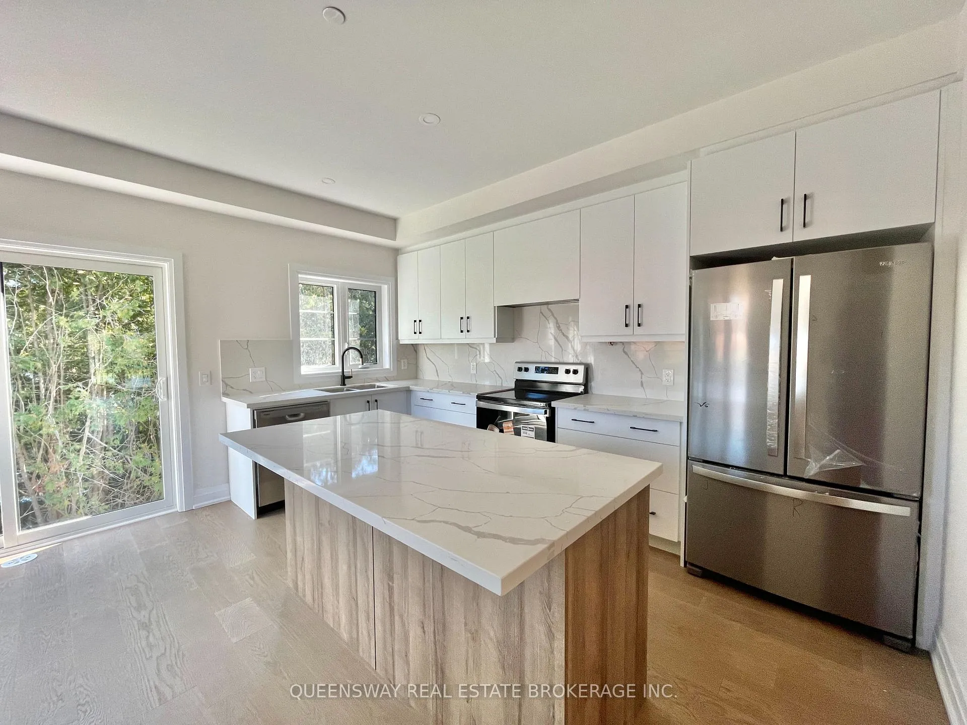 Photo 4 of 83 Marret Lane, Clarington, Newcastle — HOMEH