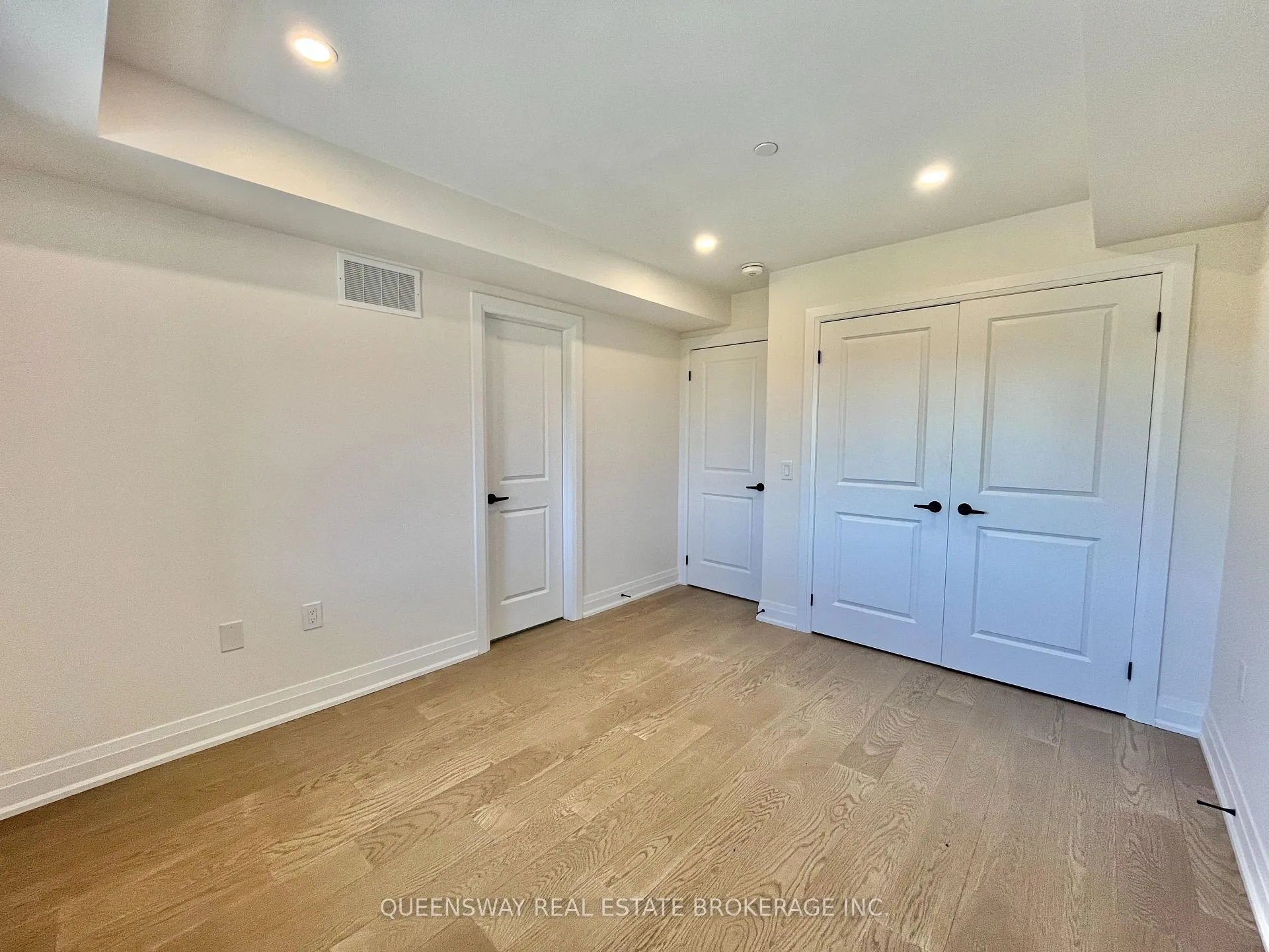 Photo 10 of 83 Marret Lane, Clarington, Newcastle — HOMEH