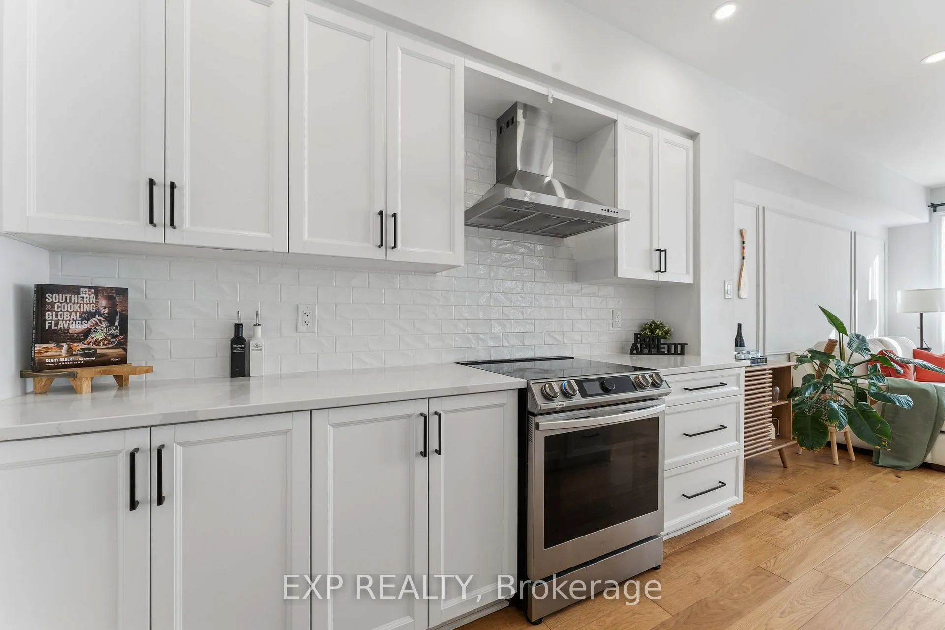 Photo 10 of 838 Clapham Terrace, Ottawa, Stittsville (South) — HOMEH