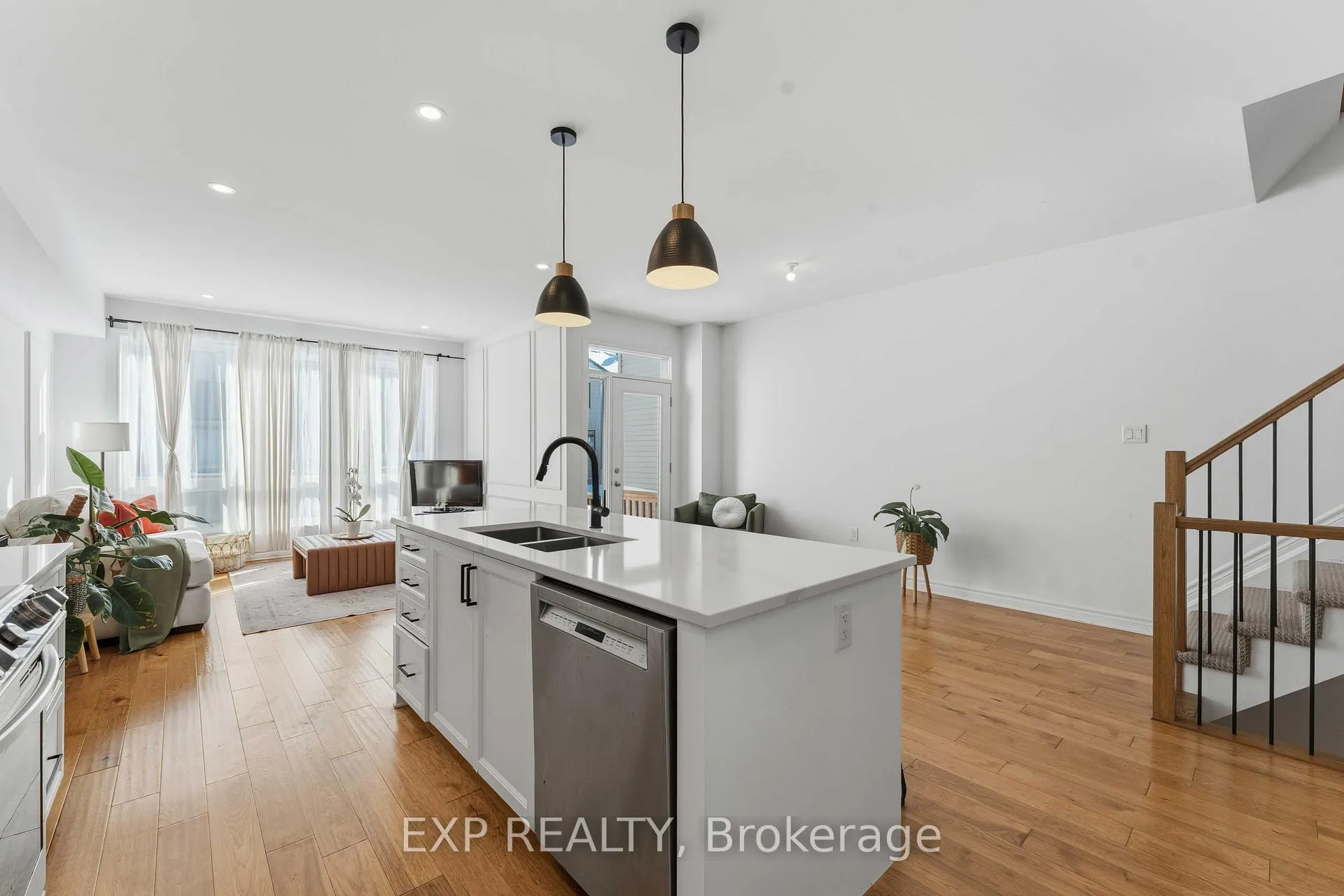 Photo 11 of 838 Clapham Terrace, Ottawa, Stittsville (South) — HOMEH