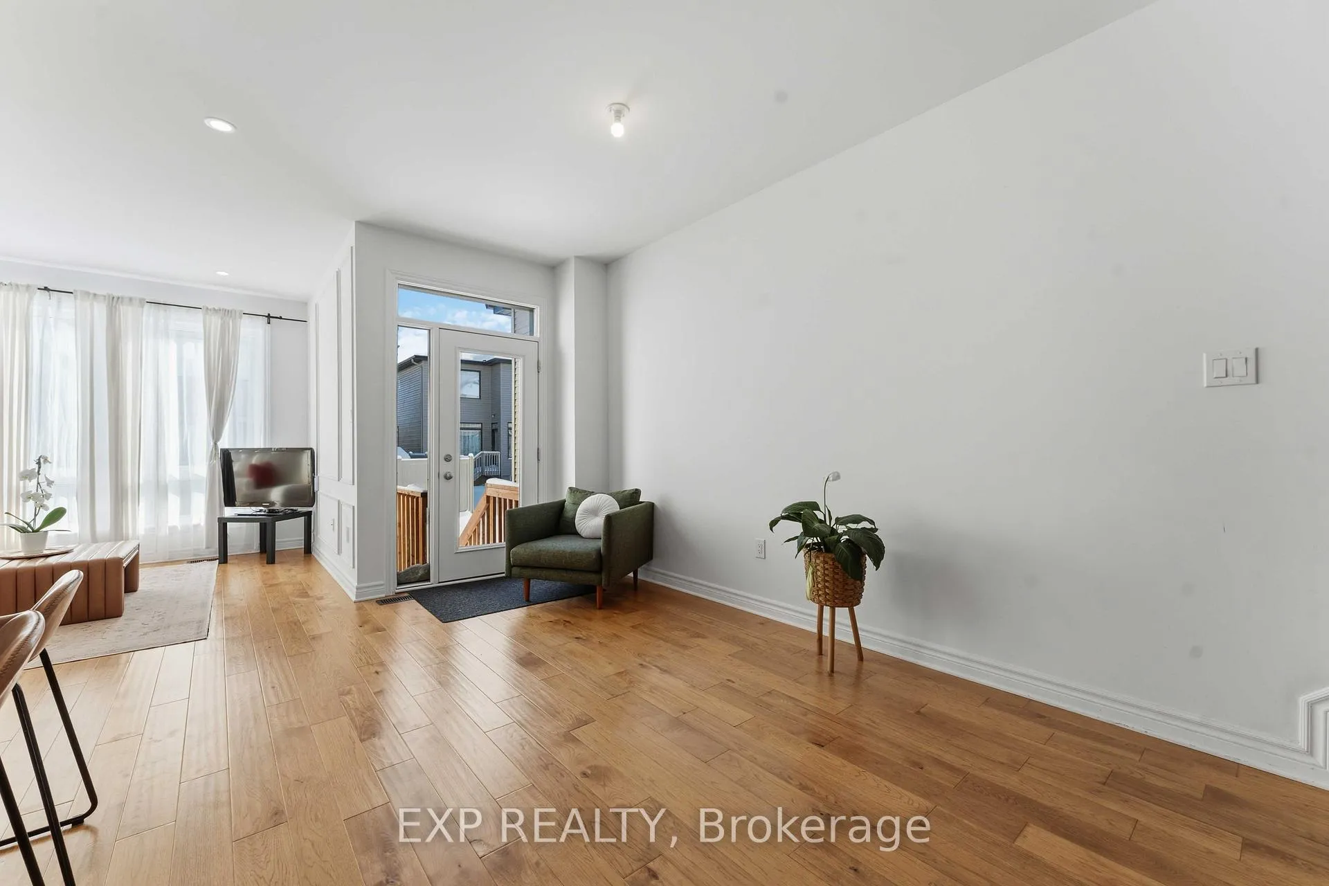 Photo 19 of 838 Clapham Terrace, Ottawa, Stittsville (South) — HOMEH
