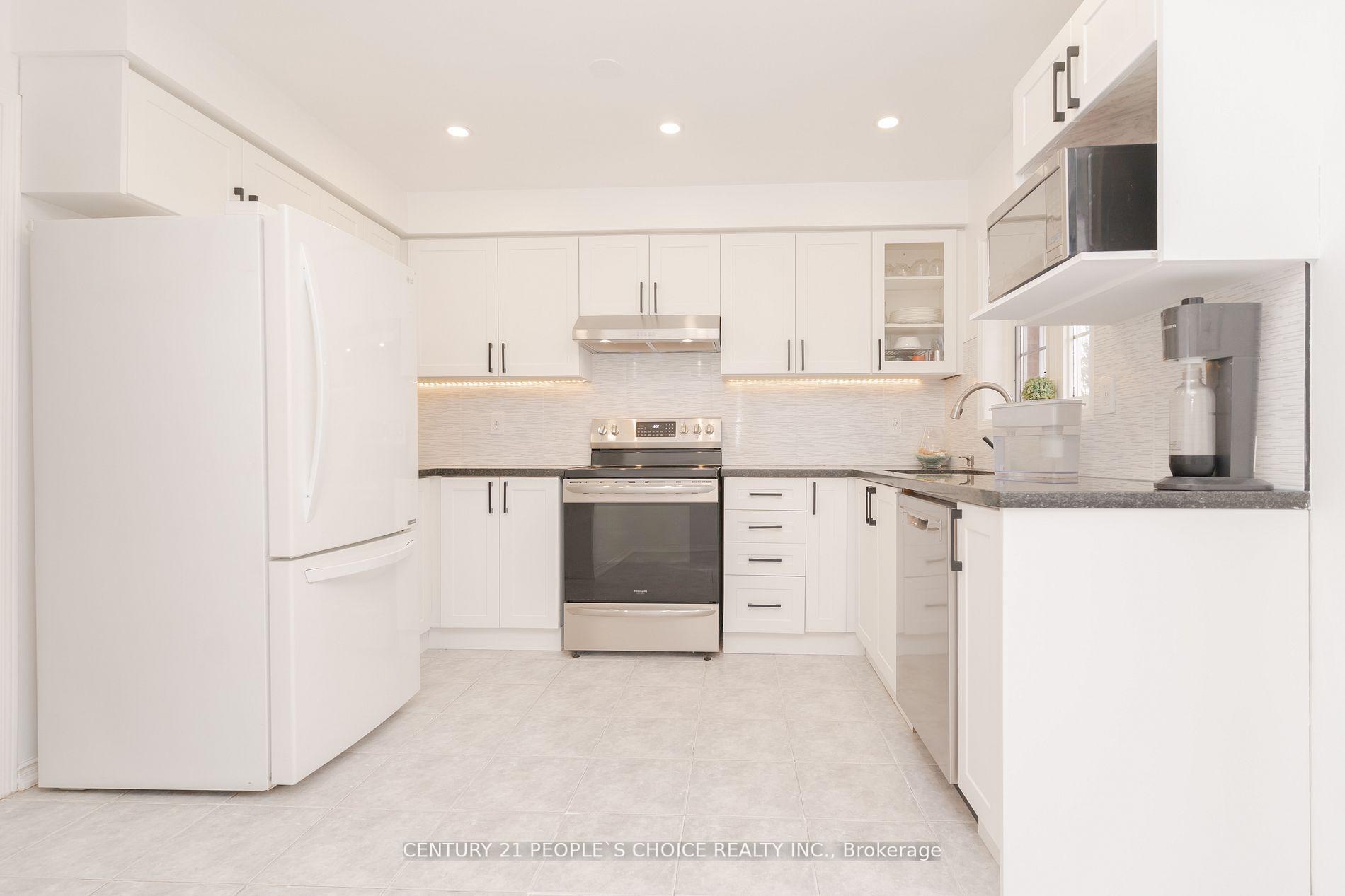 Photo 8 of 19 McSweeney Crescent, Ajax, Northwest Ajax — HOMEH