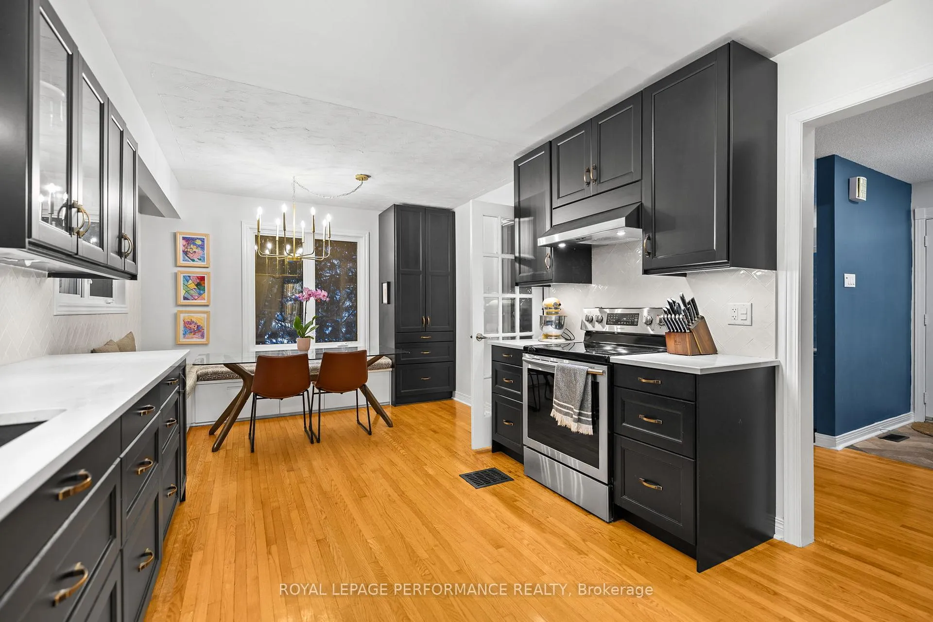 Photo 4 of 39 Fielding Court, Ottawa, Riverside Park South — HOMEH