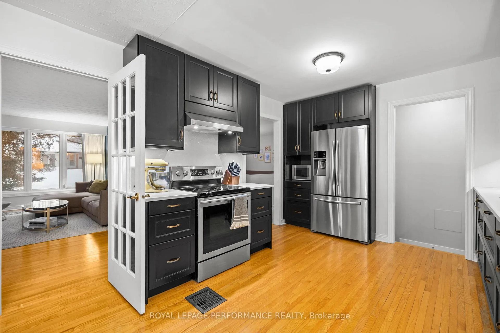 Photo 6 of 39 Fielding Court, Ottawa, Riverside Park South — HOMEH