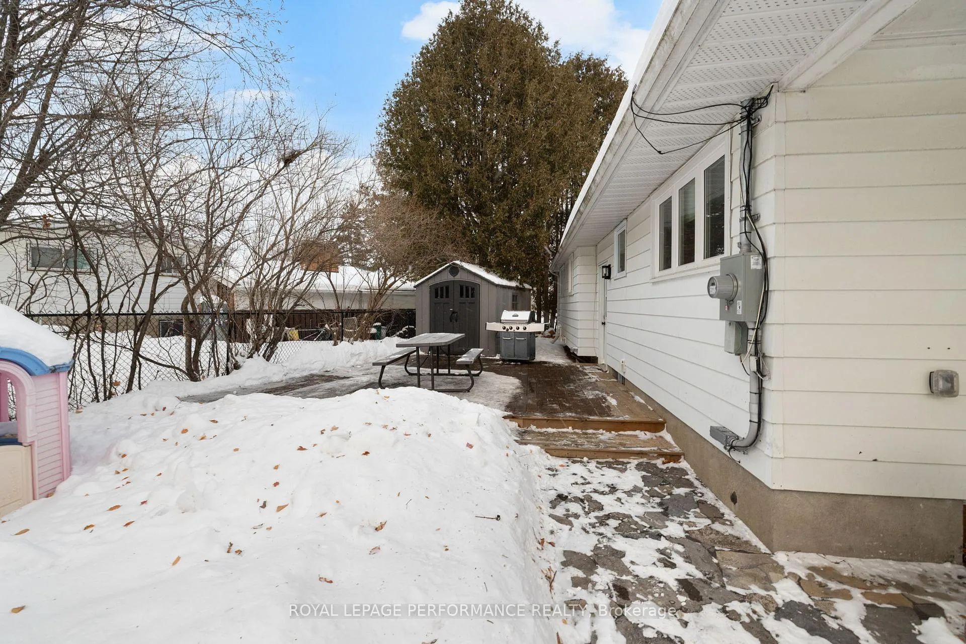 Photo 33 of 39 Fielding Court, Ottawa, Riverside Park South — HOMEH