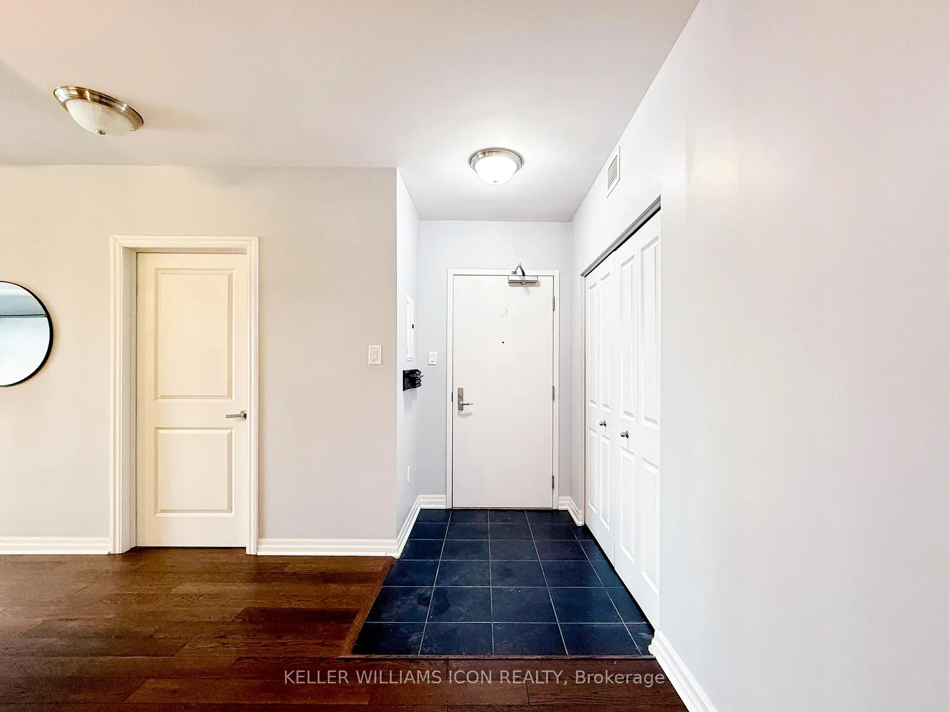Photo 8 of Unit 801, 90 Landry Street, Ottawa, Vanier — HOMEH