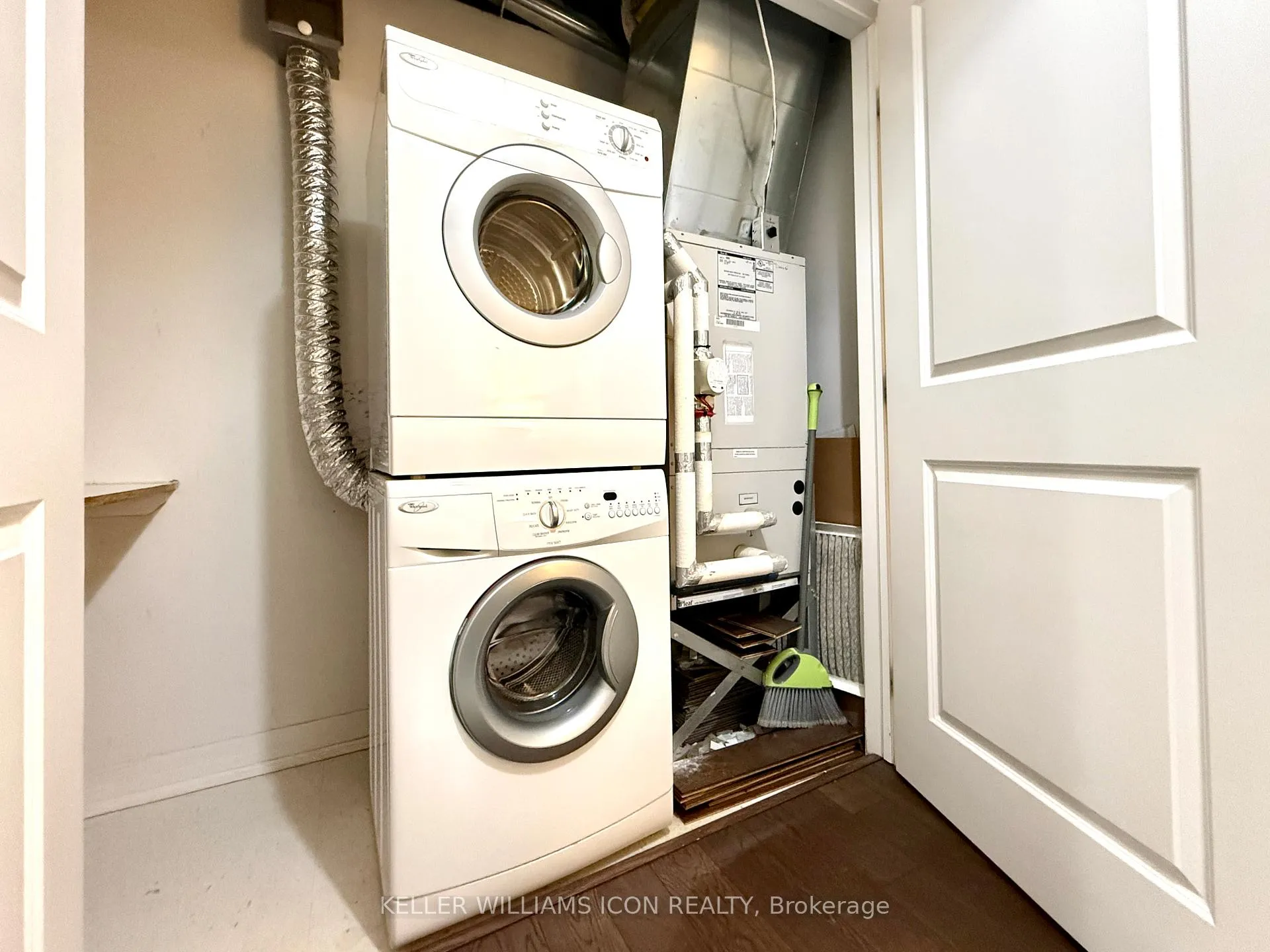 Photo 12 of Unit 801, 90 Landry Street, Ottawa, Vanier — HOMEH