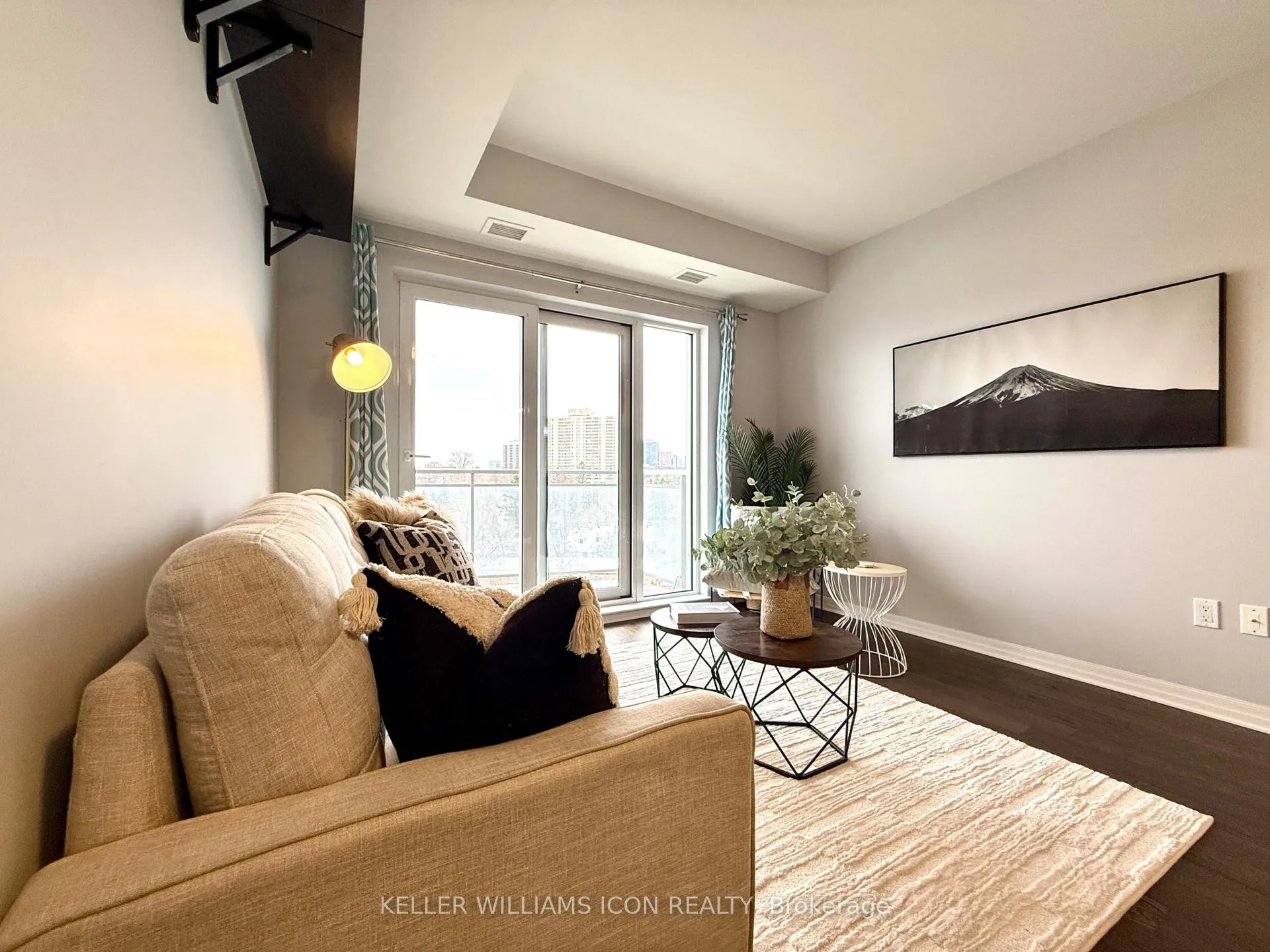 Photo 16 of Unit 801, 90 Landry Street, Ottawa, Vanier — HOMEH