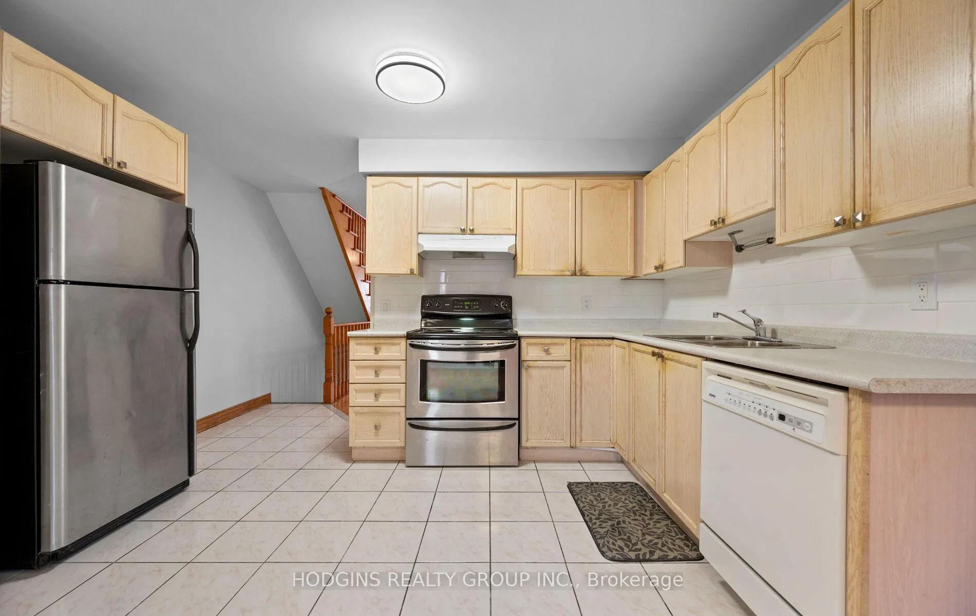 Photo 13 of 42 Durant Avenue, Toronto, Danforth Village-East York — HOMEH