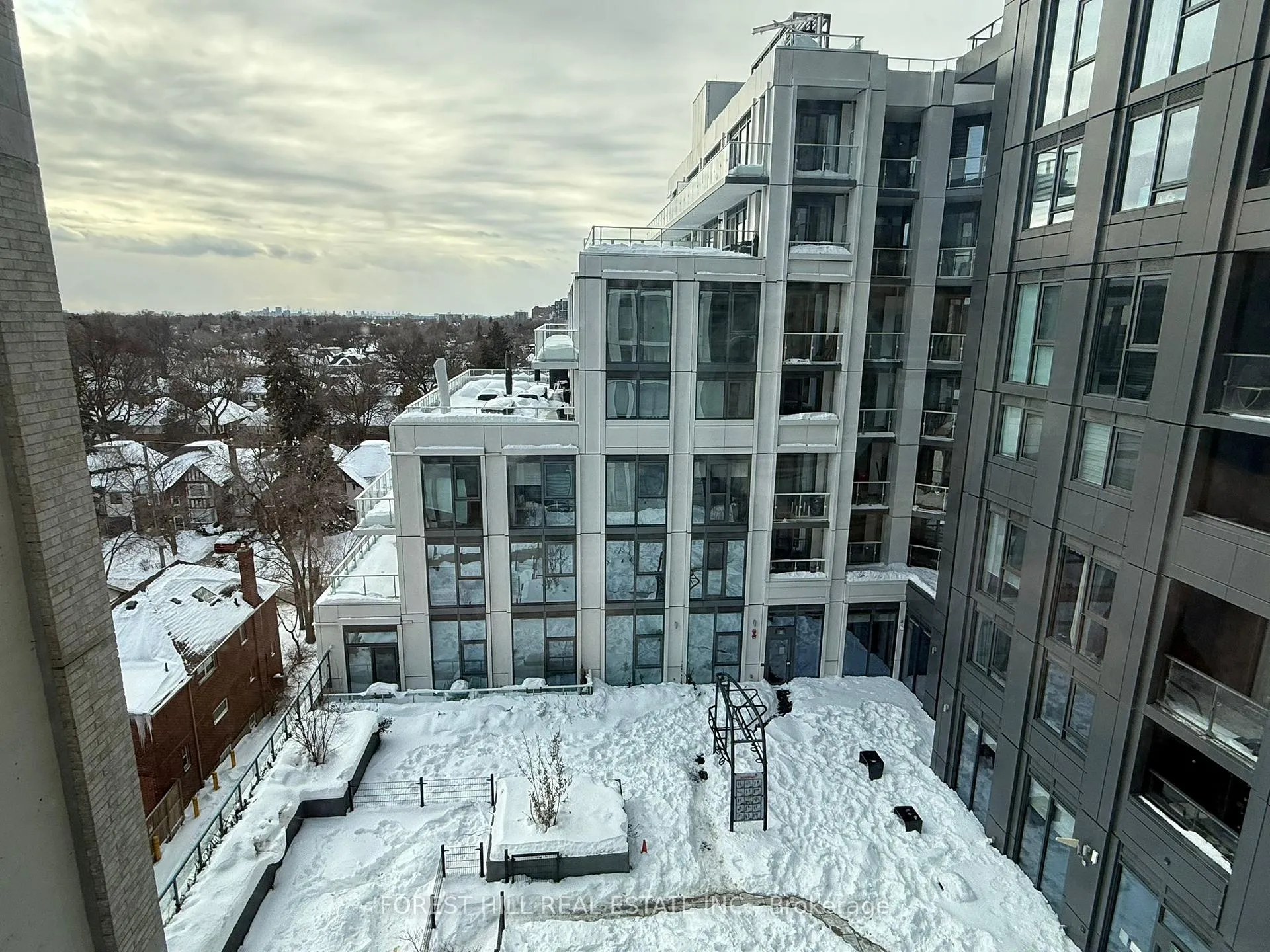 Photo 8 of Unit 737, 2020 Bathurst Street, Toronto, Humewood-Cedarvale — HOMEH
