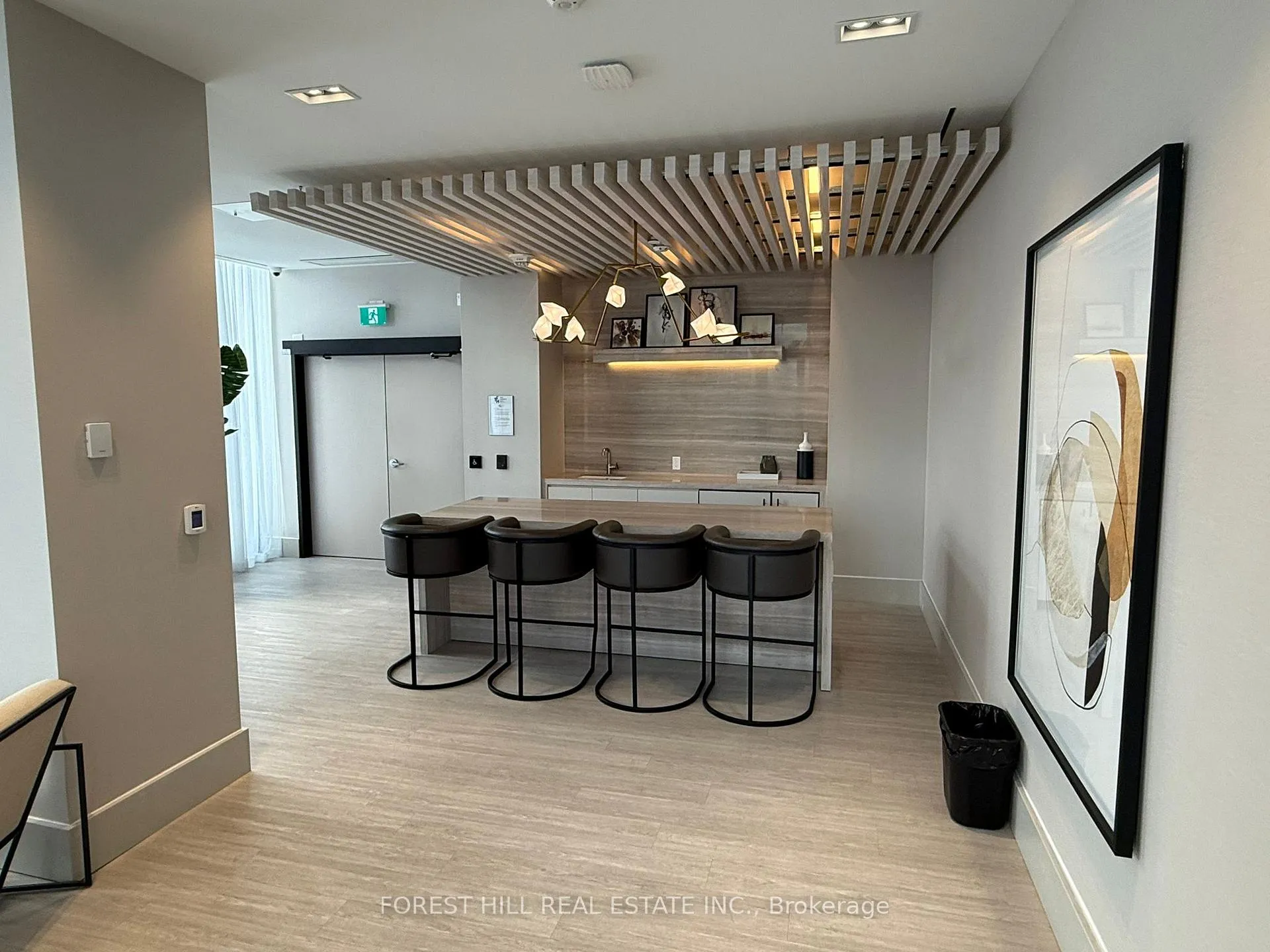 Photo 10 of Unit 737, 2020 Bathurst Street, Toronto, Humewood-Cedarvale — HOMEH