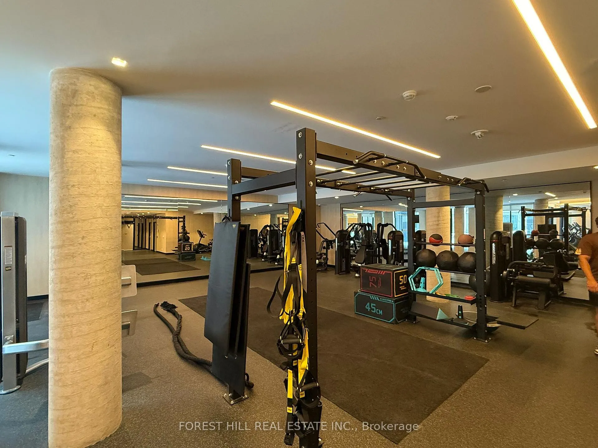 Photo 12 of Unit 737, 2020 Bathurst Street, Toronto, Humewood-Cedarvale — HOMEH
